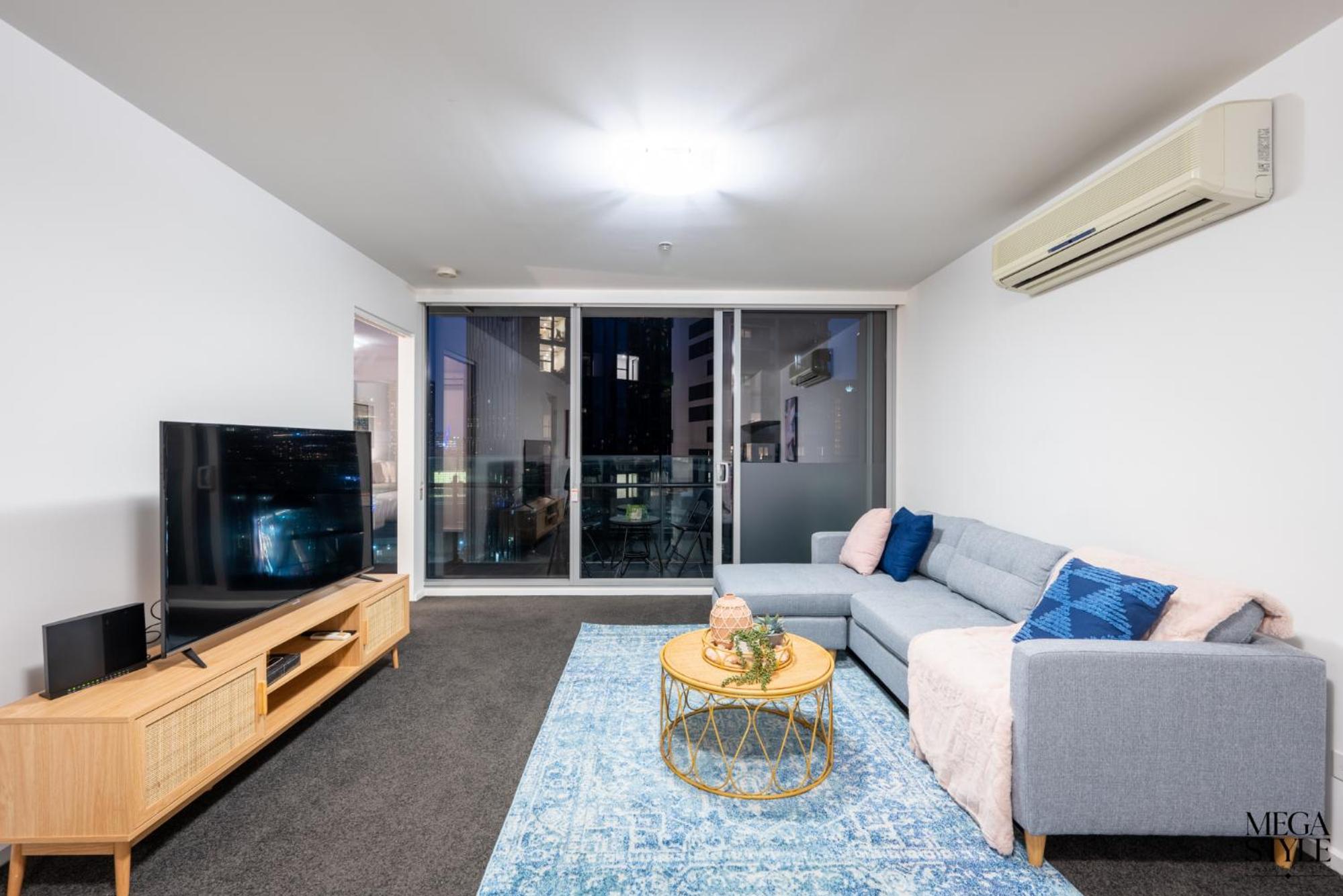 Mega Style Apartments Mainpoint