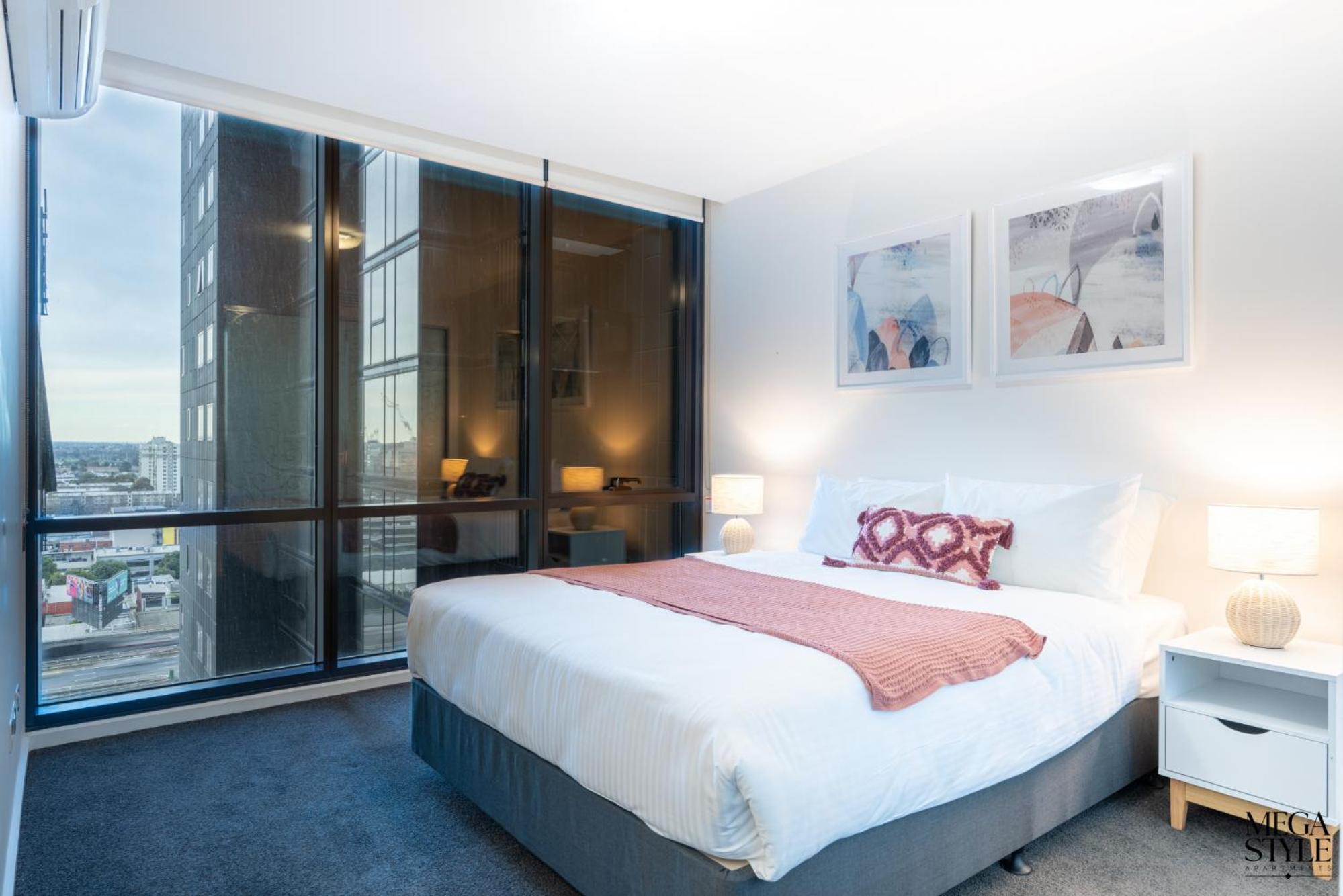 Mega Style Apartments Mainpoint