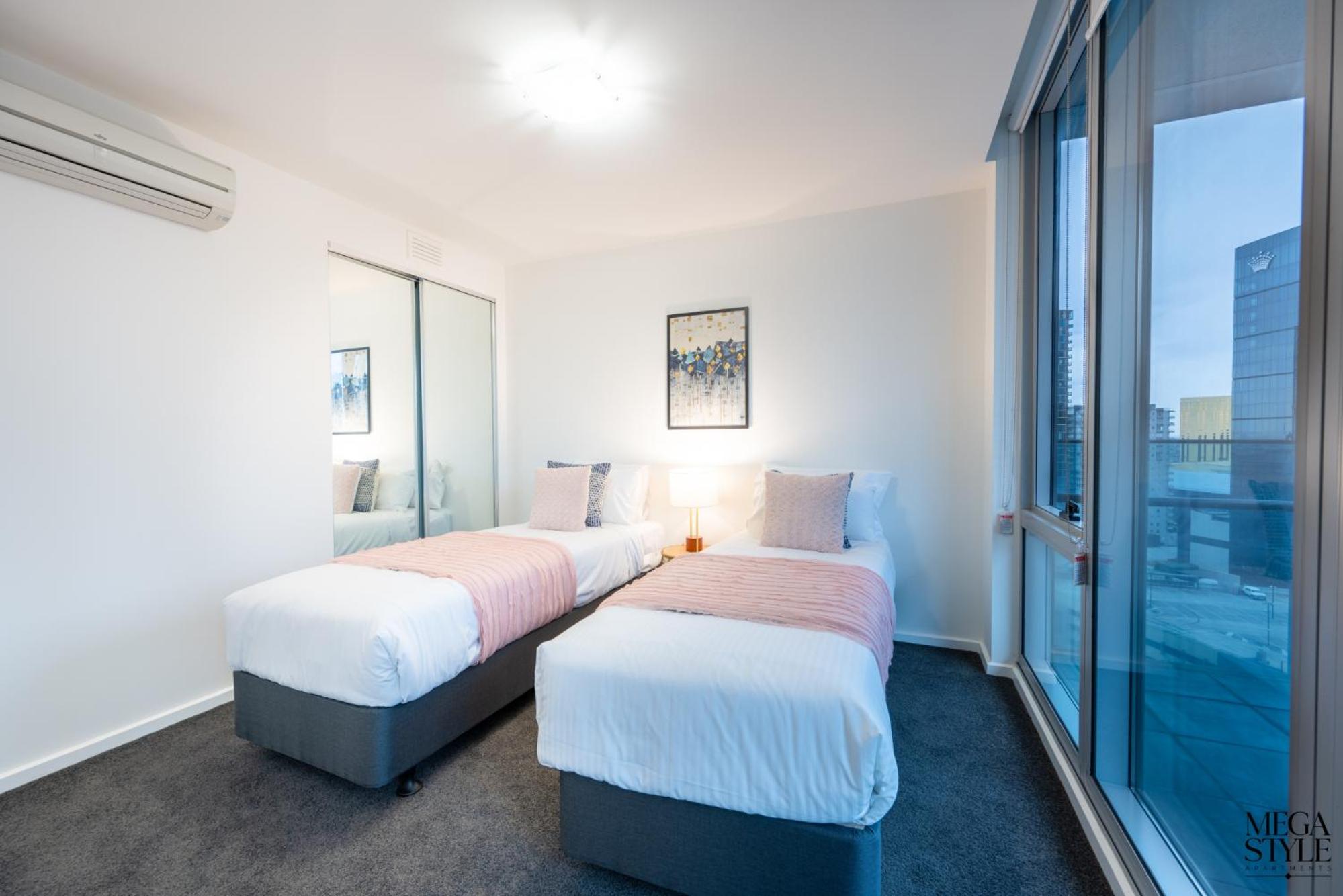 Mega Style Apartments Mainpoint