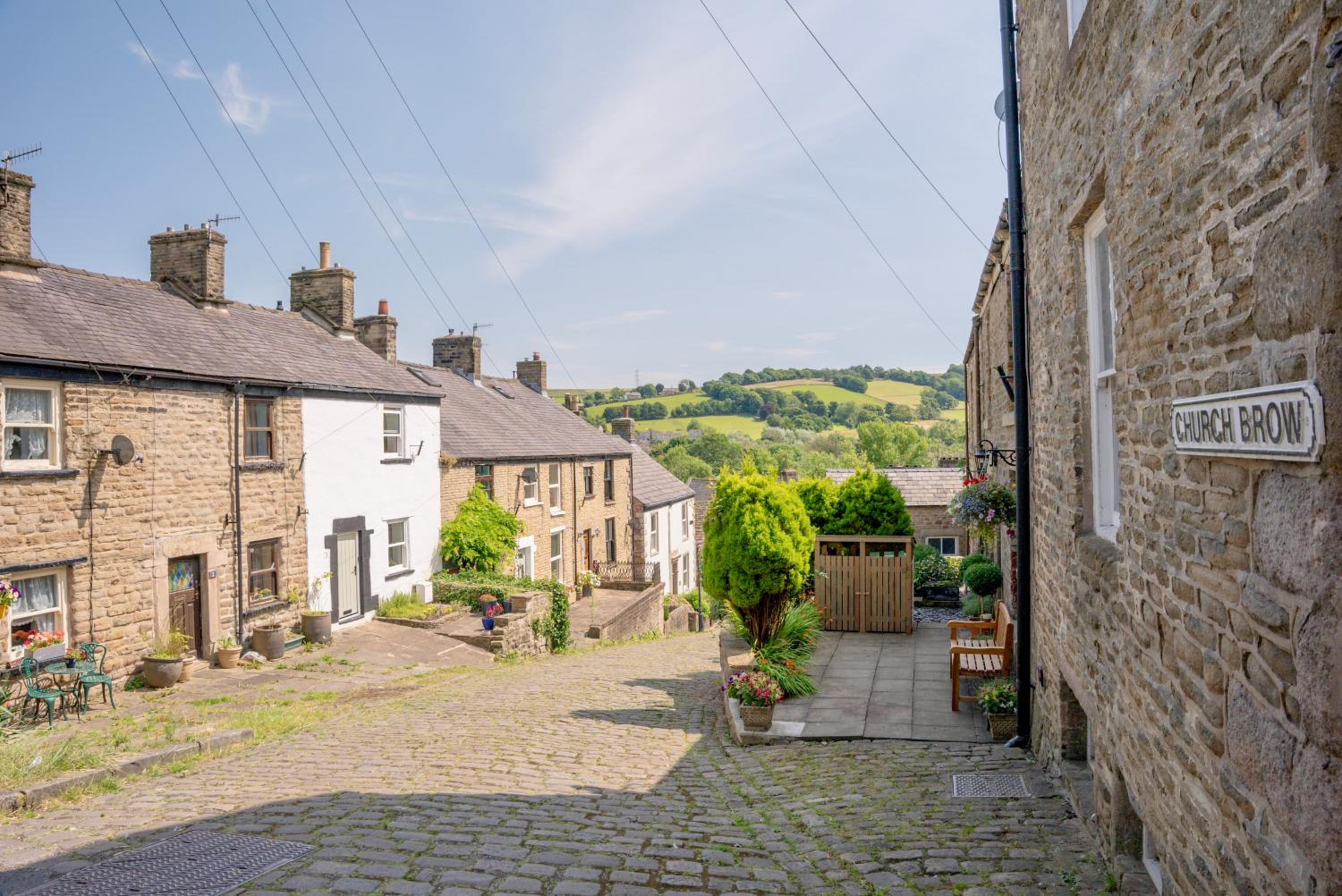 Danes Cottage - Luxury Peak District Retreat