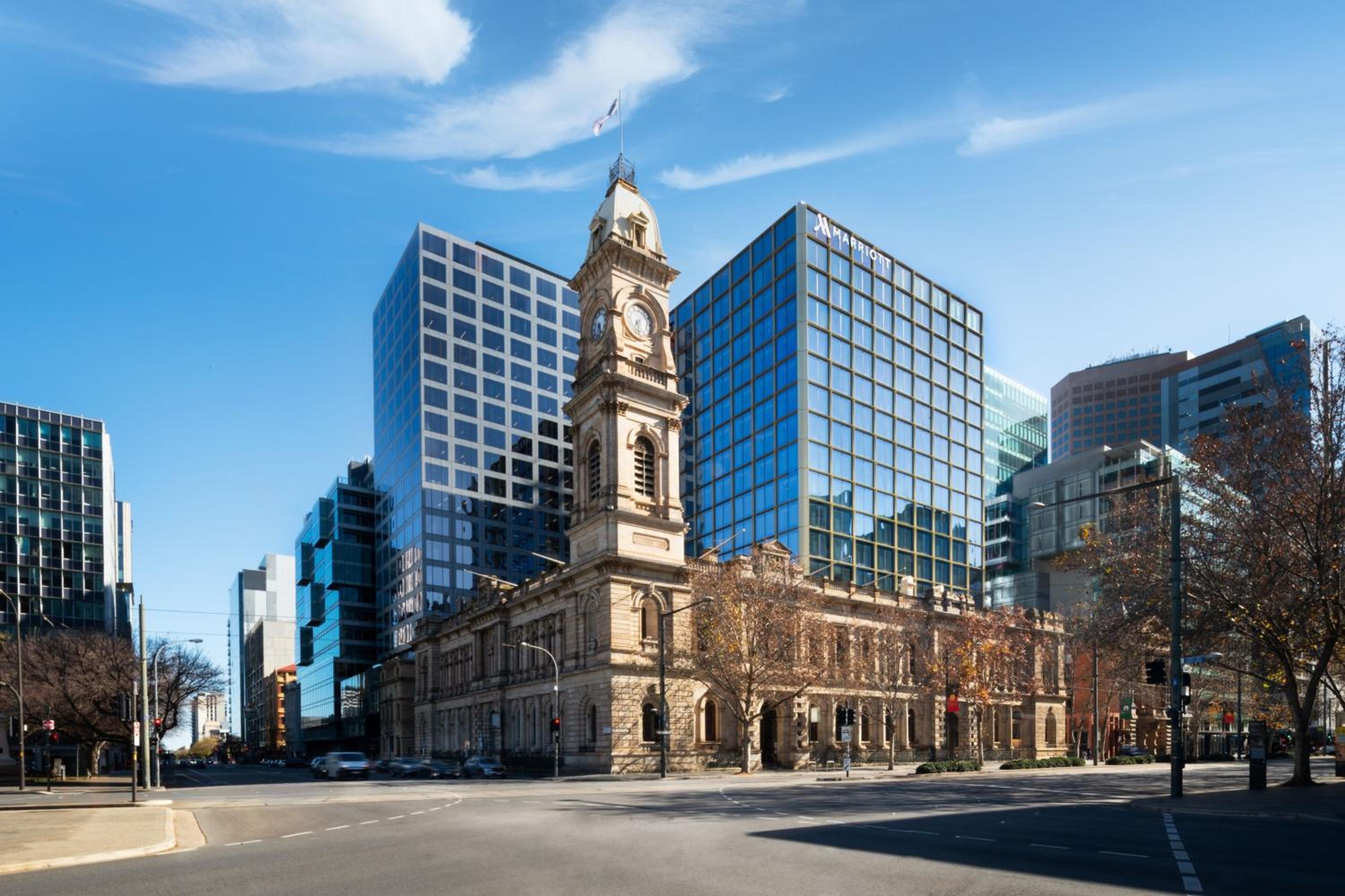 Hotel Adelaide Marriott Hotel - Image 1