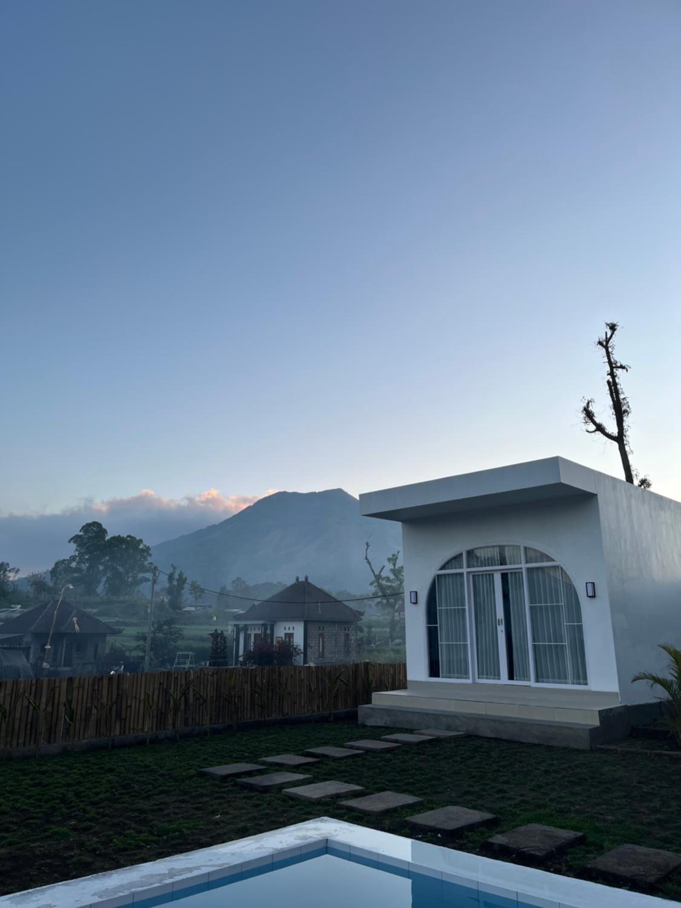 Montana villas by volcano garden