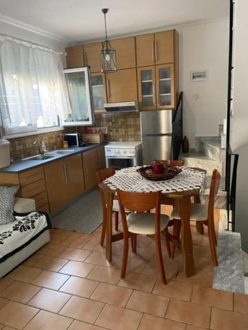 Lefki's House