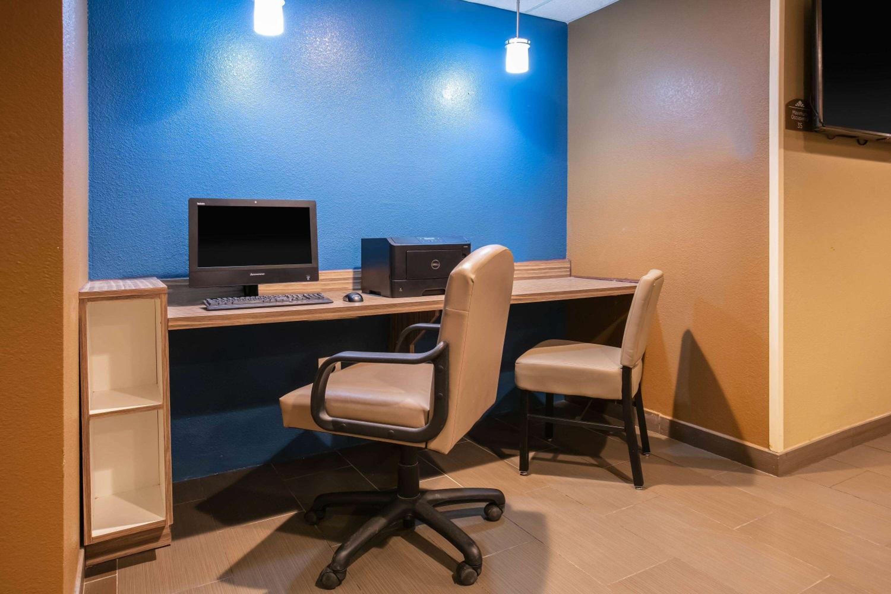Microtel Inn and Suites Pecos, 写真 25