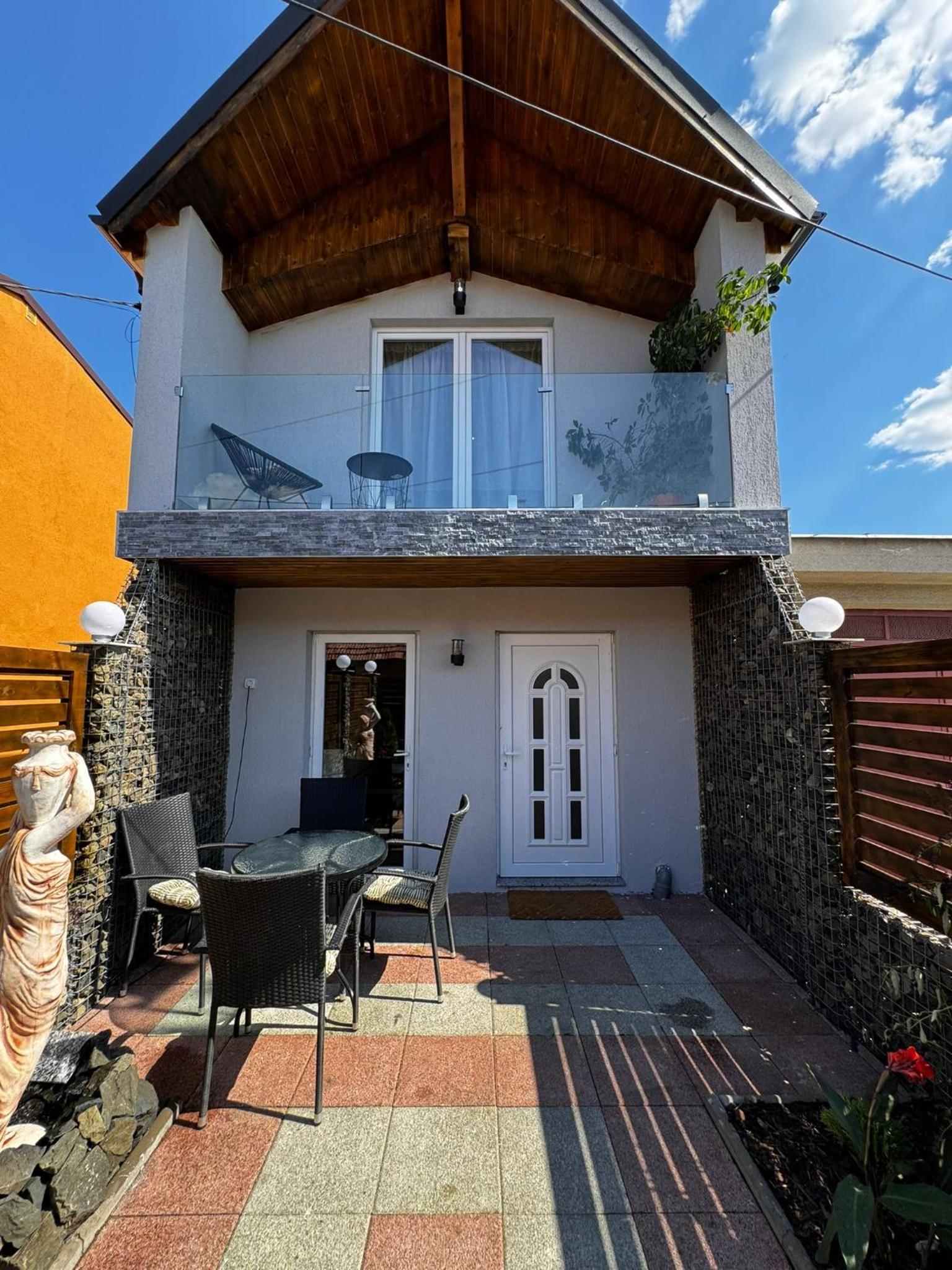 Casa TOMY view 4