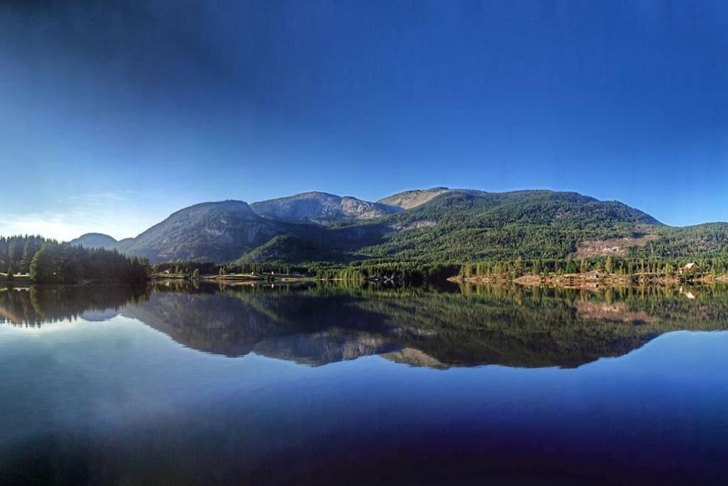 Ferienhaus in Vrådal mit Sauna, fußläufig zum Zentrum