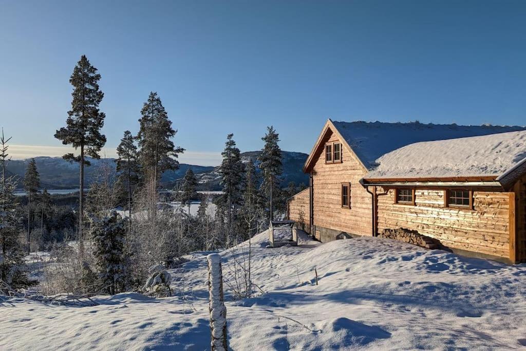 Ferienhaus in Vrådal mit Sauna, fußläufig zum Zentrum