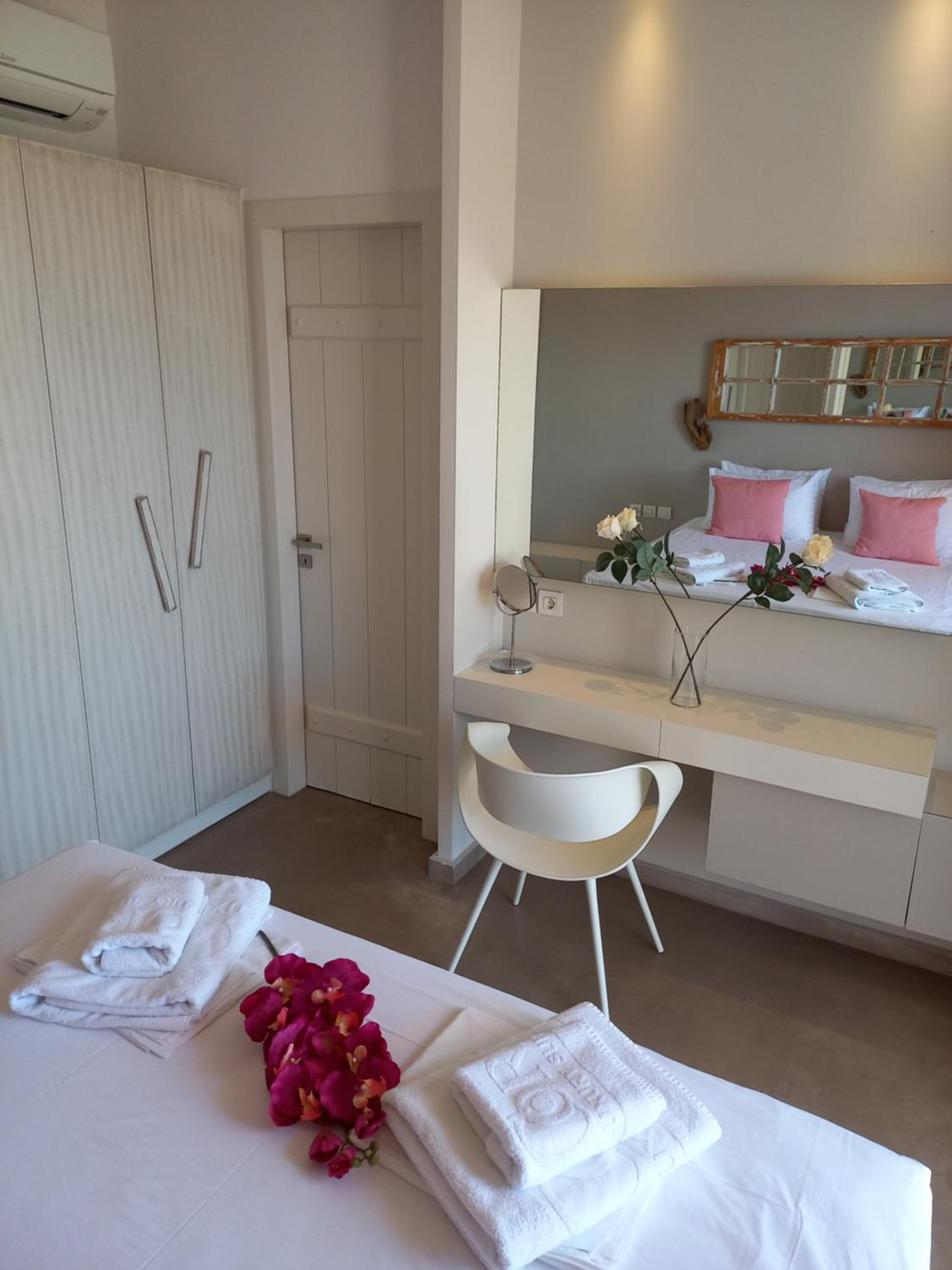Core Luxury Suites