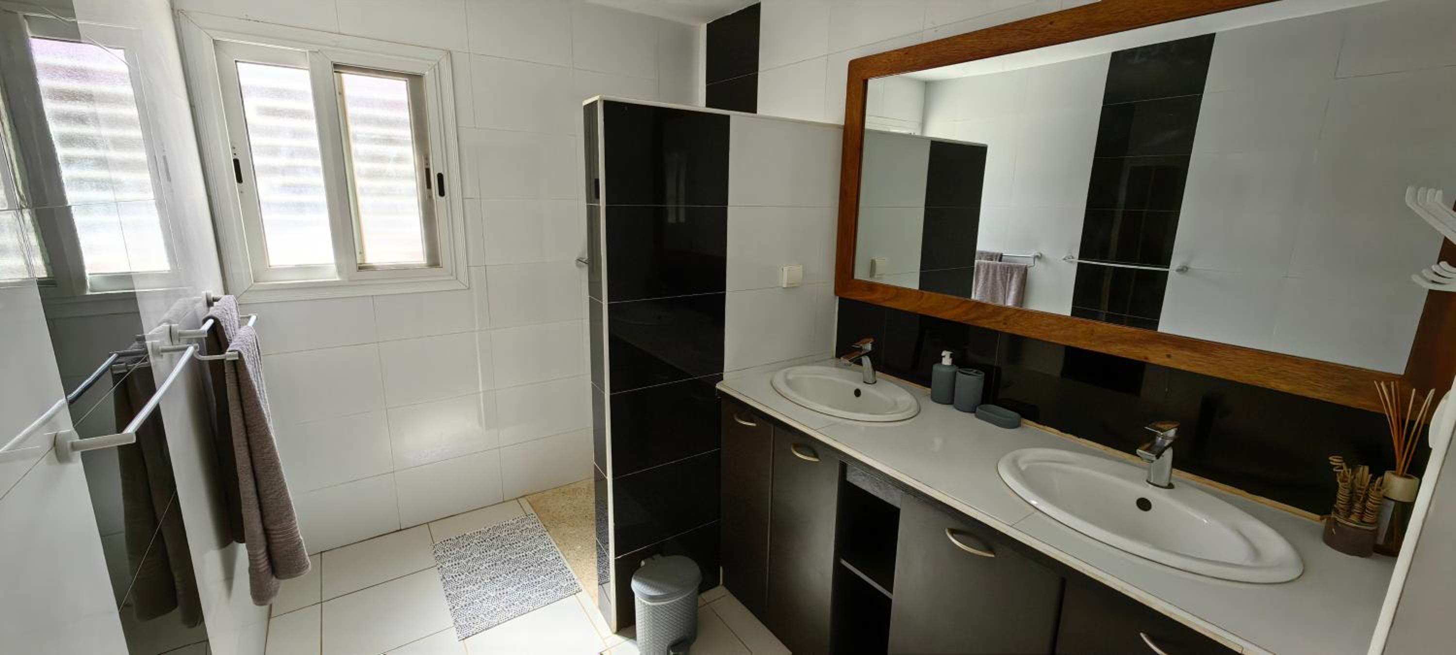 Modern 4BR Villa view 5
