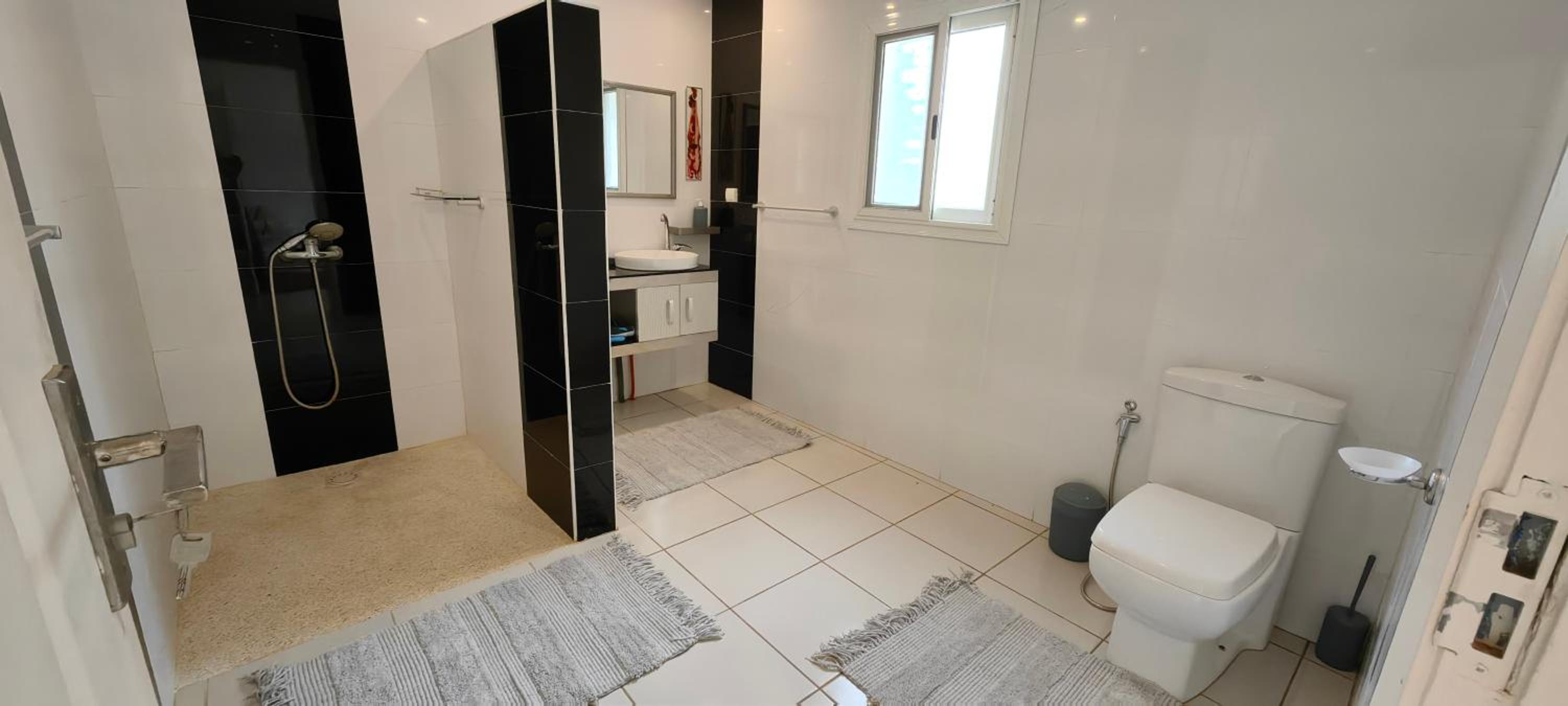 Modern 4BR Villa view 4