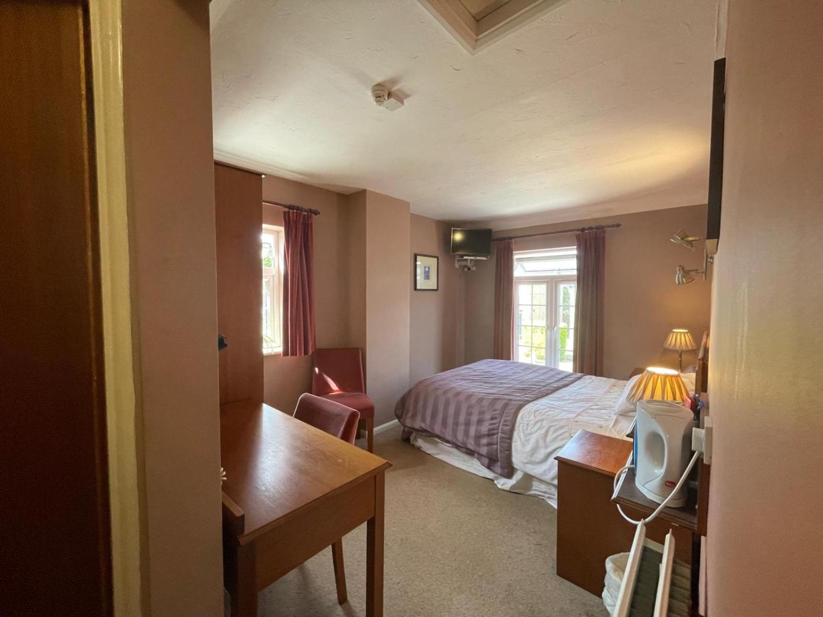 Huntingdon Vacations - The Prince of Wales - Property Image 12