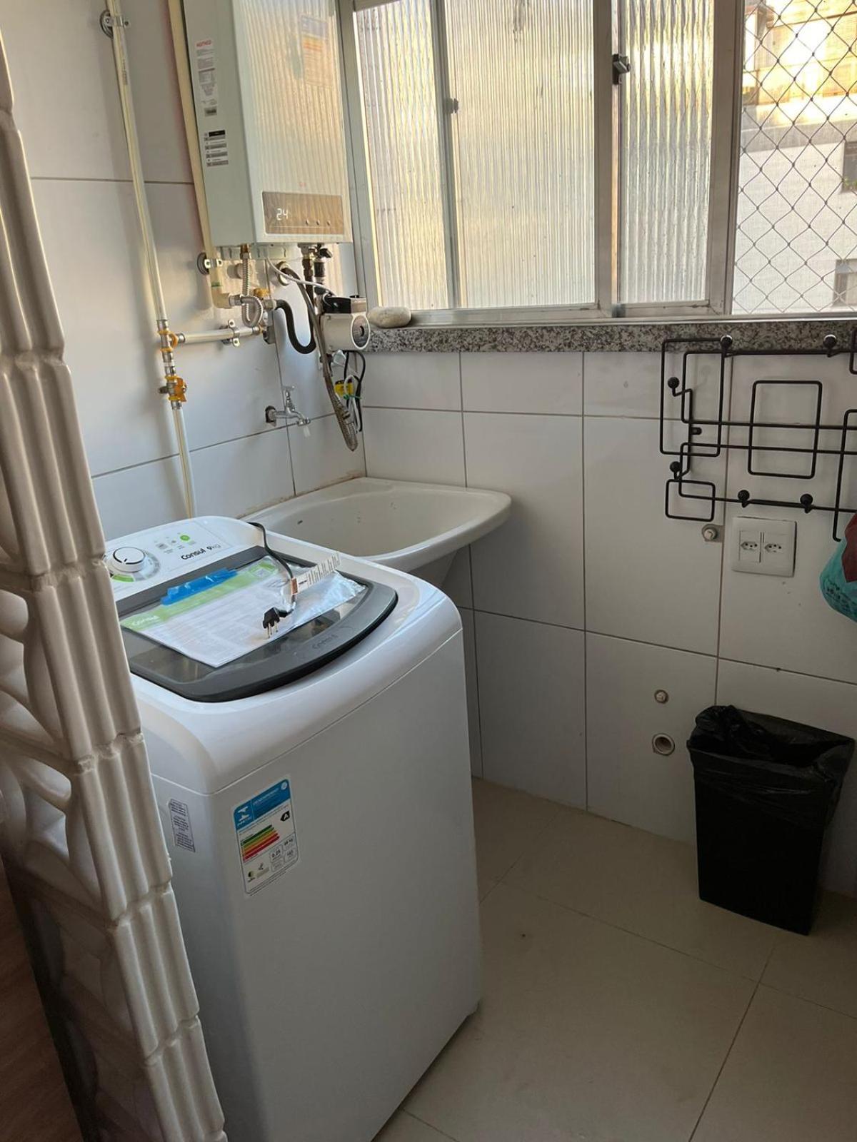 Cobertura Incrível, silenciosa e familiar com sala ampla, cozinha americana, 3 quartos, área gourmet, terraço aberto com churrasqueira e jacuzzi na Praia d