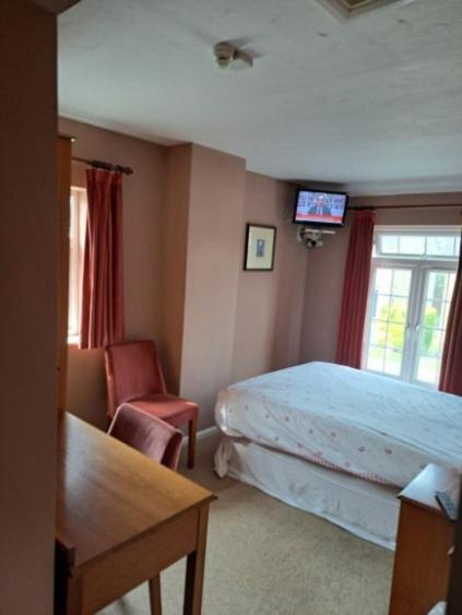 Huntingdon Vacations - The Prince of Wales - Property Image 1
