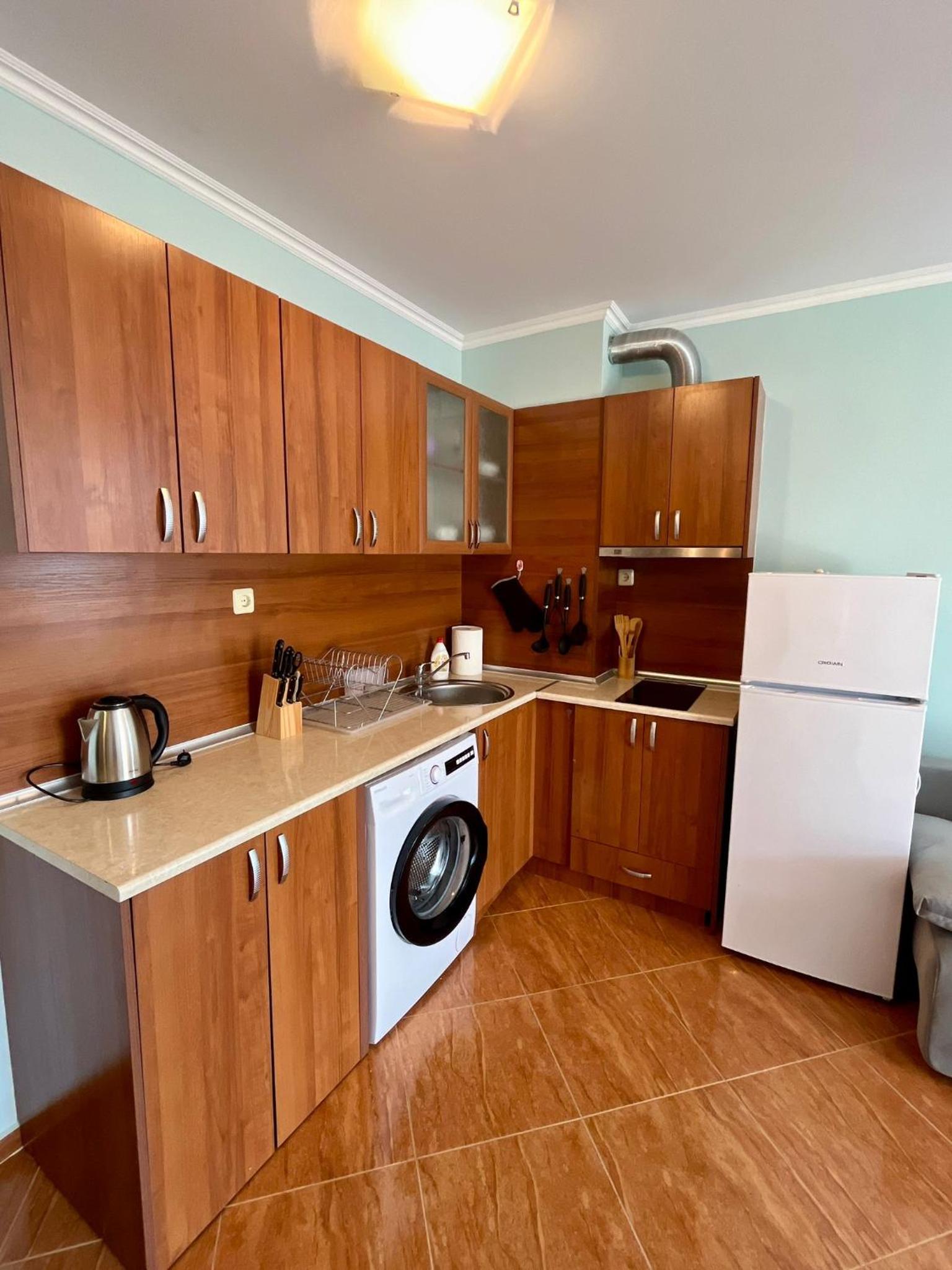 Helios Apartament Studio near Sea