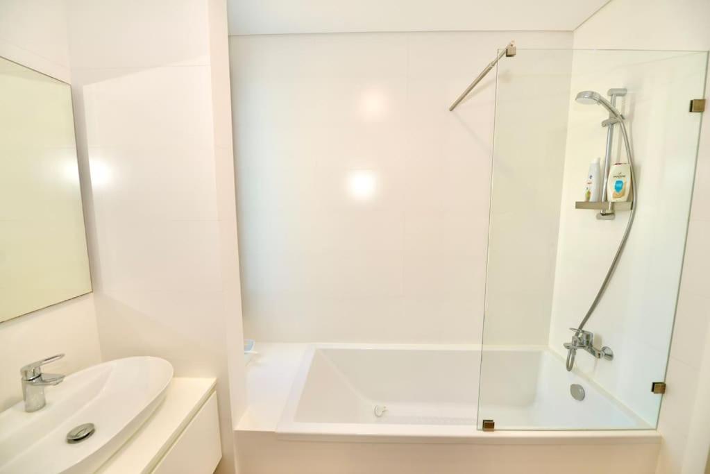Villa Serena - Exquisite villa with private heated pool view 4