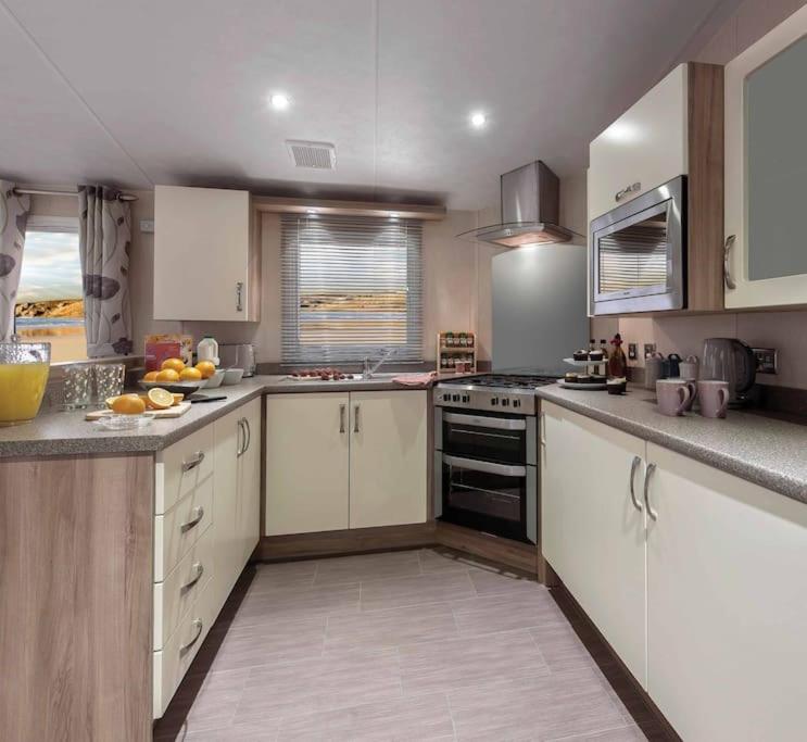 Lagooncombe modern and cosy holiday home view 3