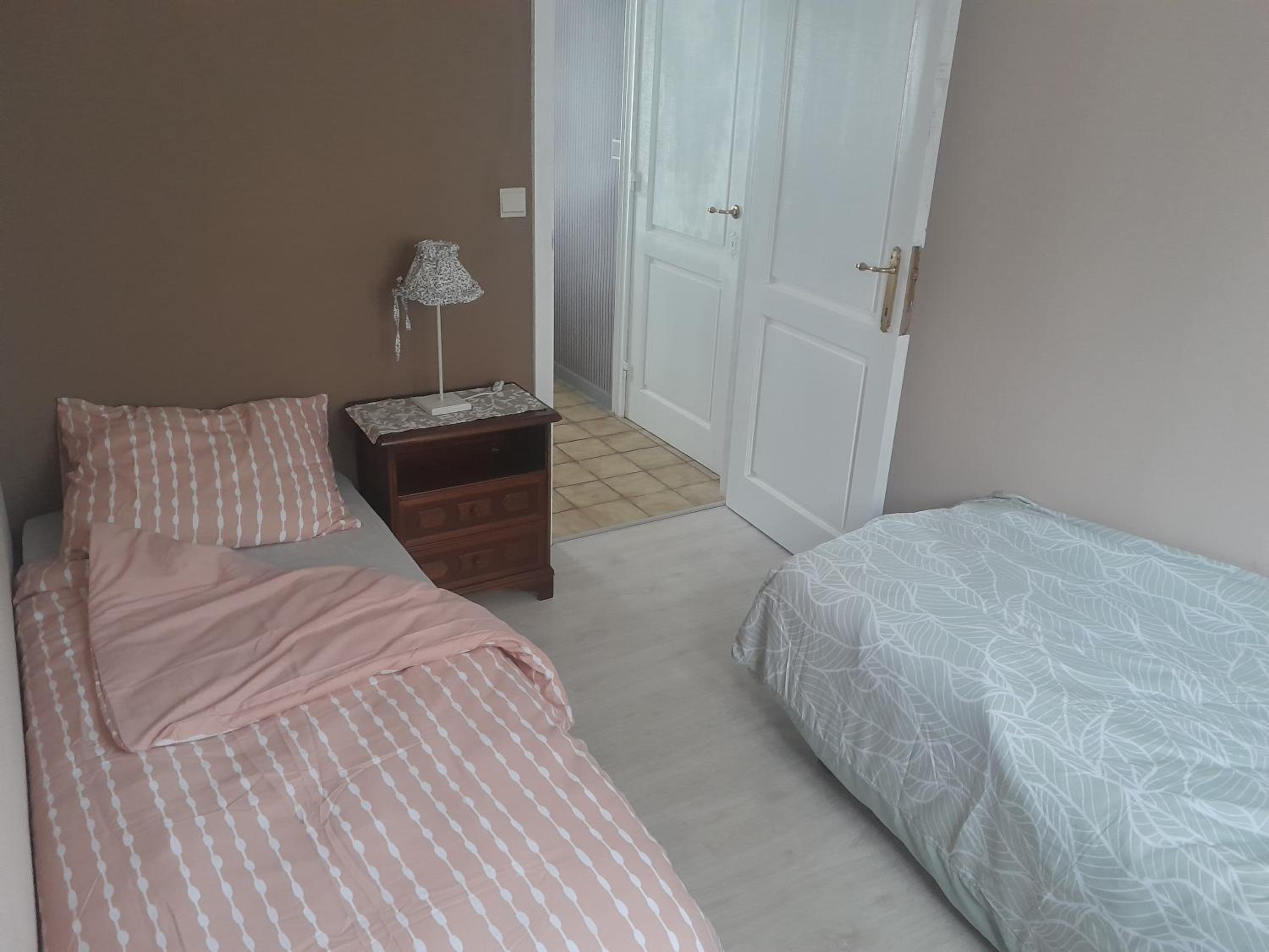Cama