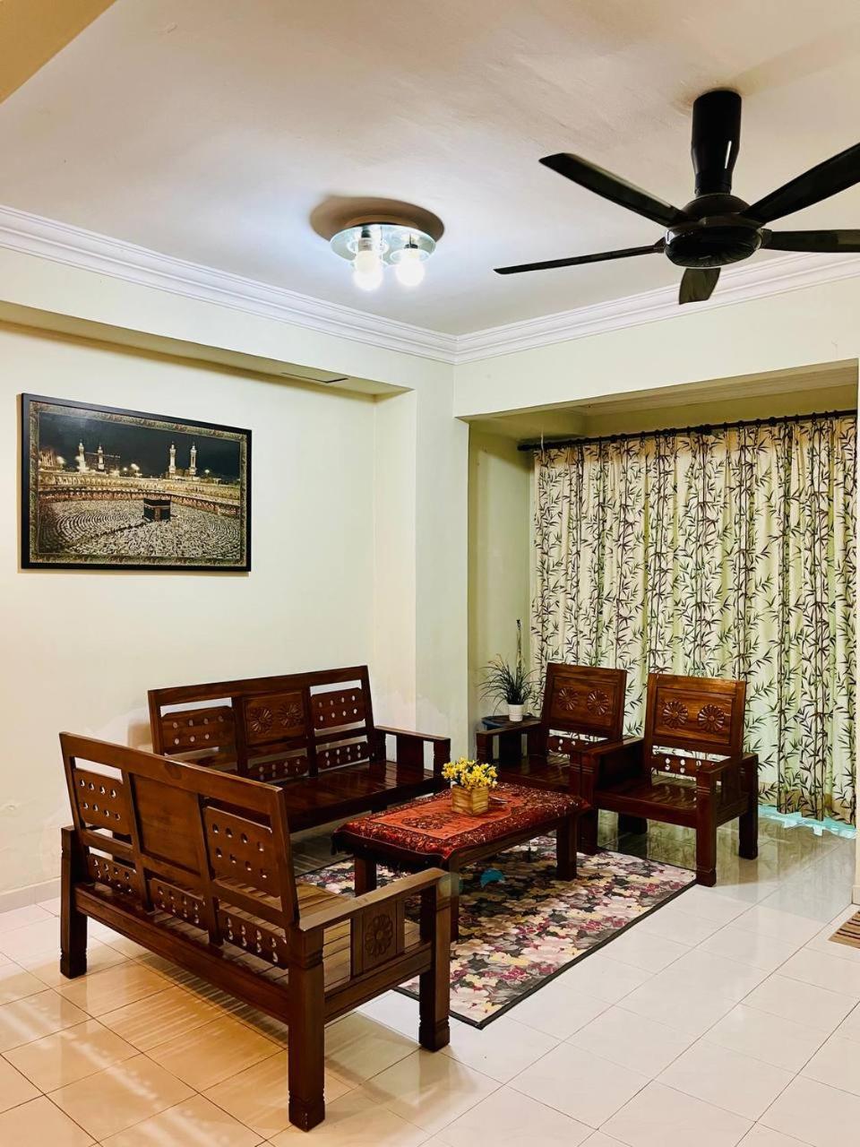 Jizek Homestay Bajet