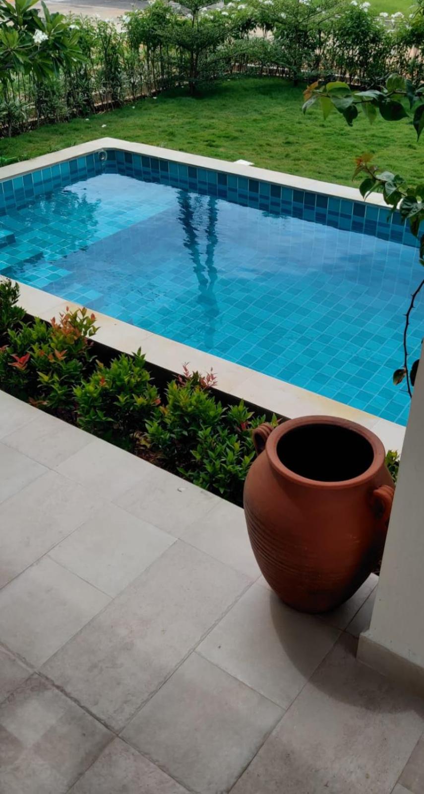 Tuscan Breeze, Nandi Hills