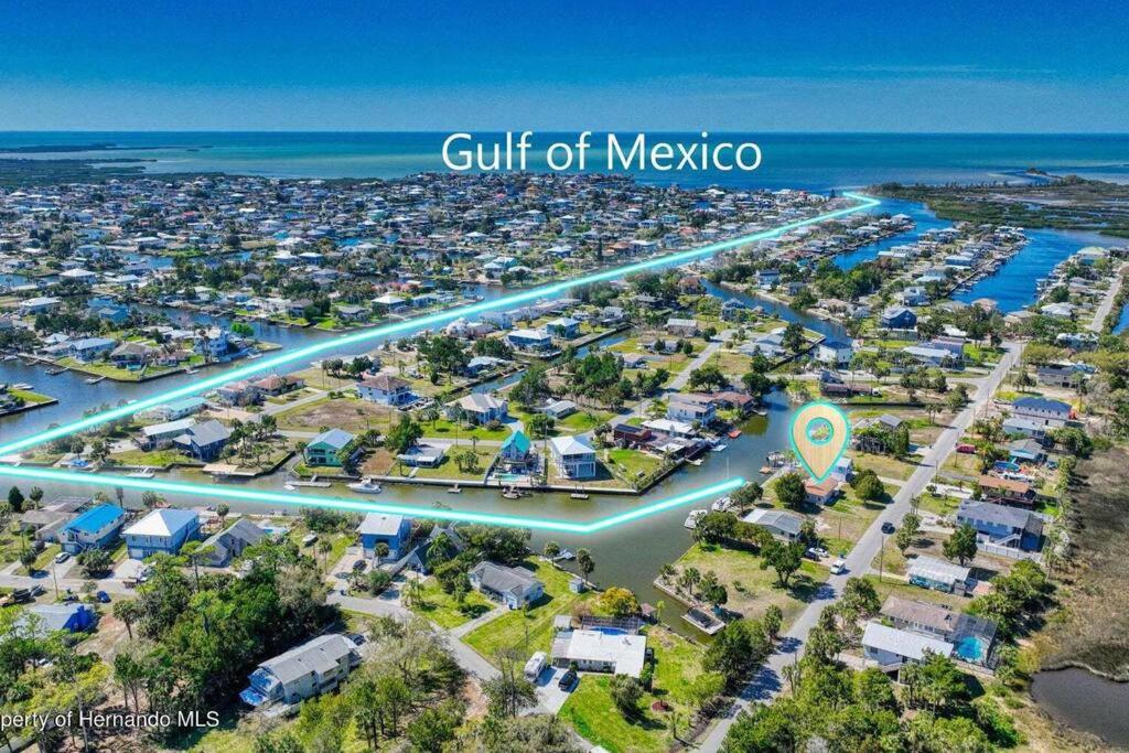 Cabin by the Sea - Waterfront Direct Gulf Access- Pontoon Boat Rental On Site or Bring Your Boat- Paddlecraft included view 4