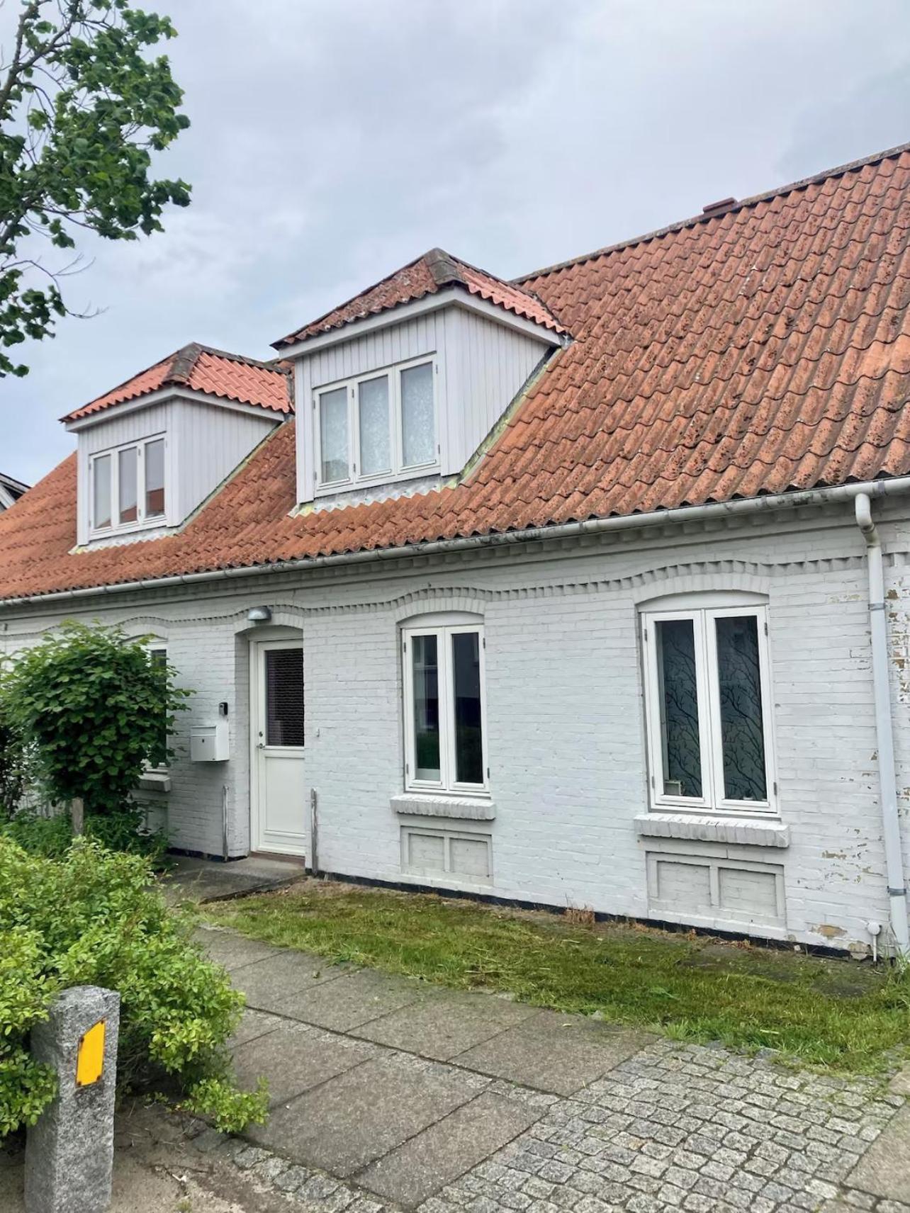 3 Bedroom Apartment In Frederikshavn City With Free Parking
