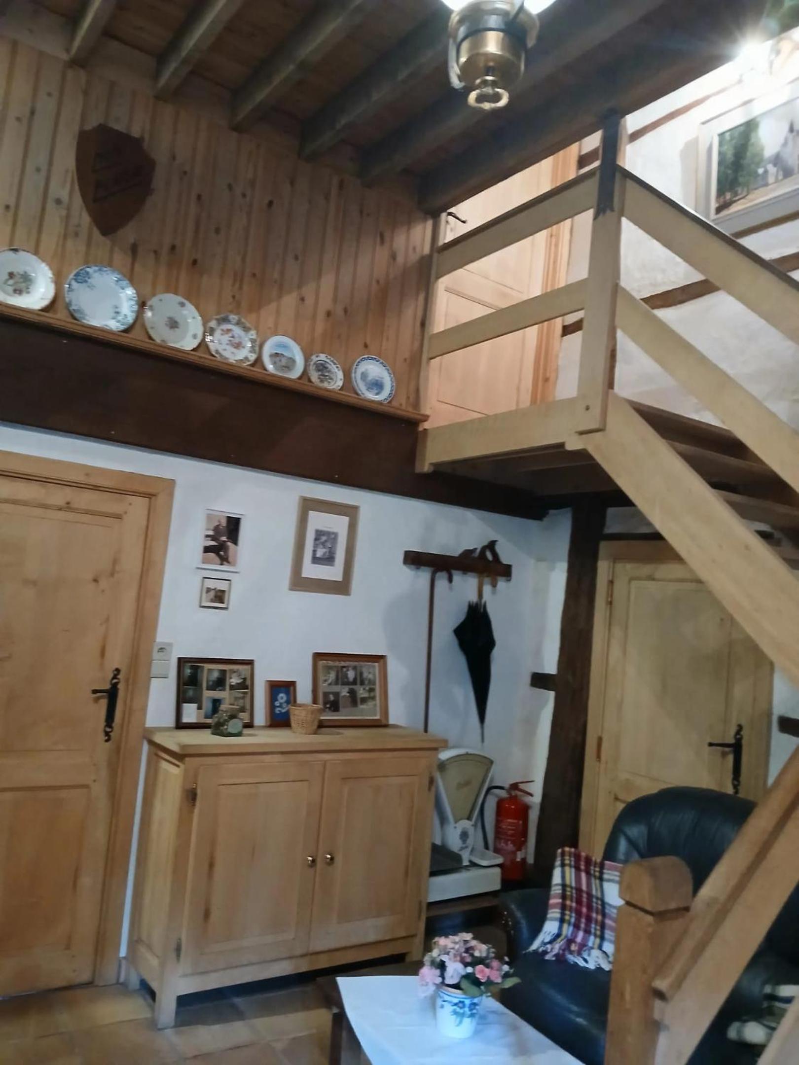 Charming House in Scy, Hamois with Enclosed Garden