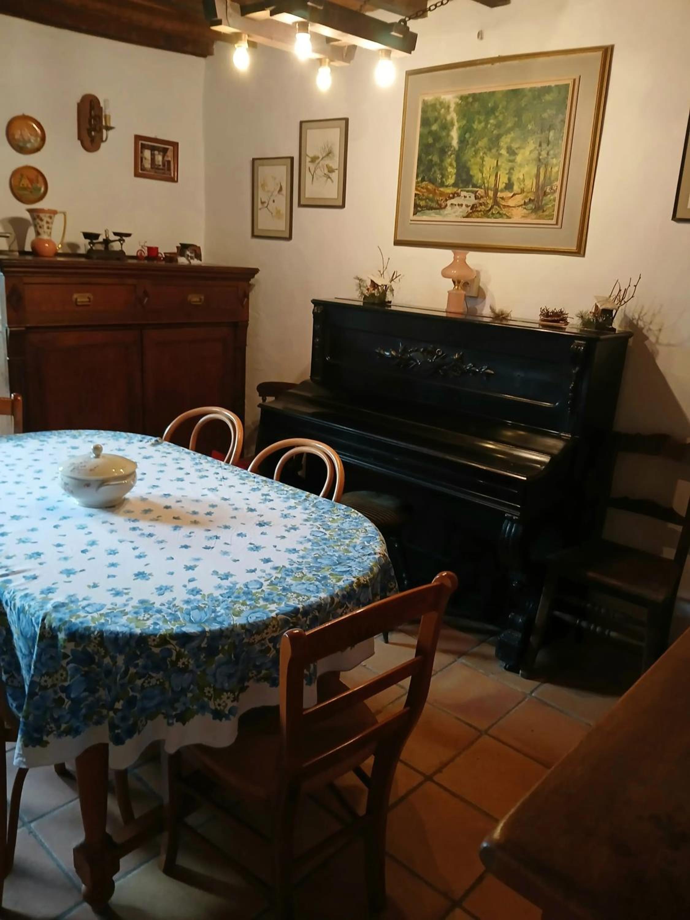 Charming House in Scy, Hamois with Enclosed Garden