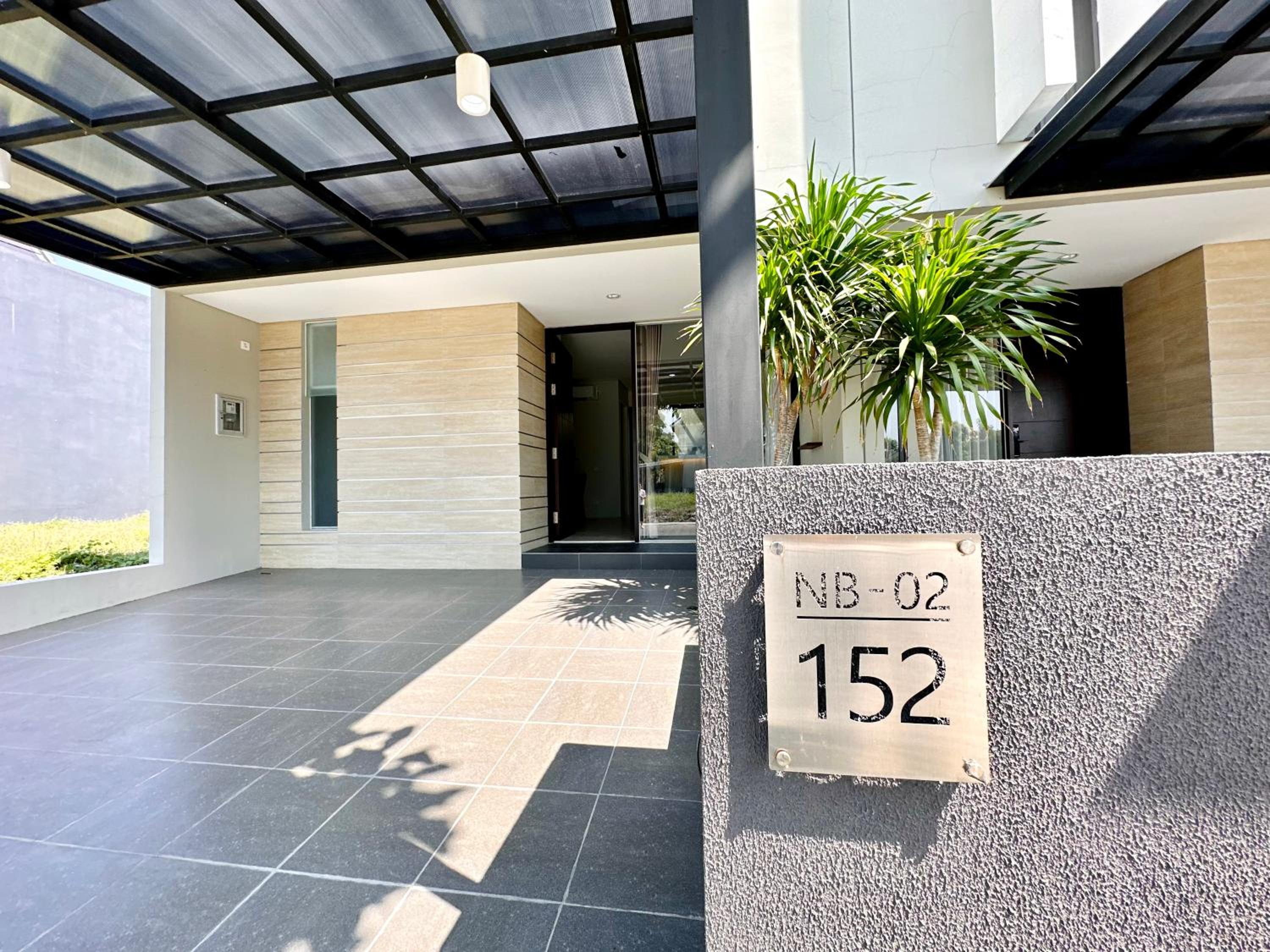 Charming 4BR House in Northwest Park, West Surabaya by Le Ciel Hospitality view 5