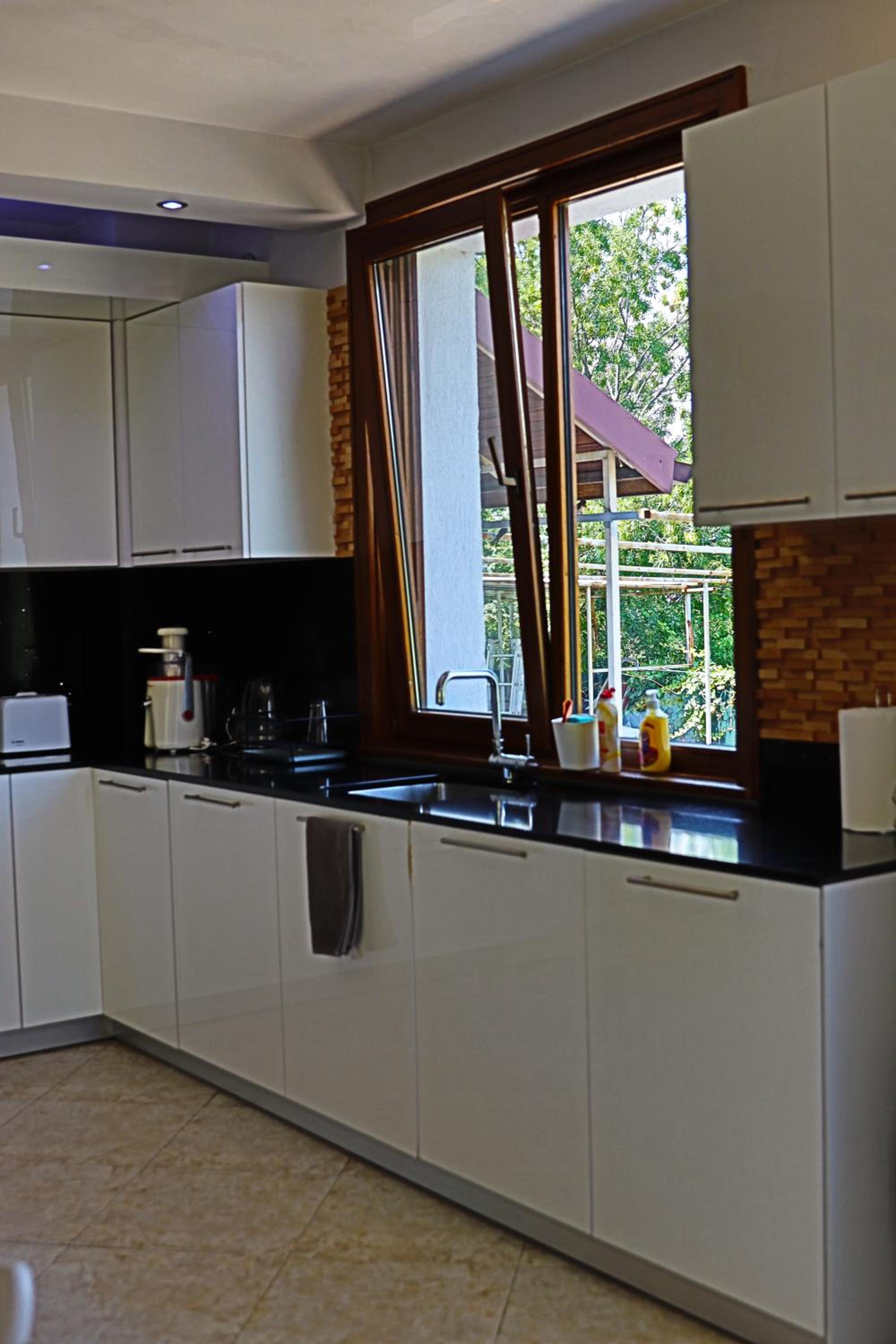 Holiday House Kubrat