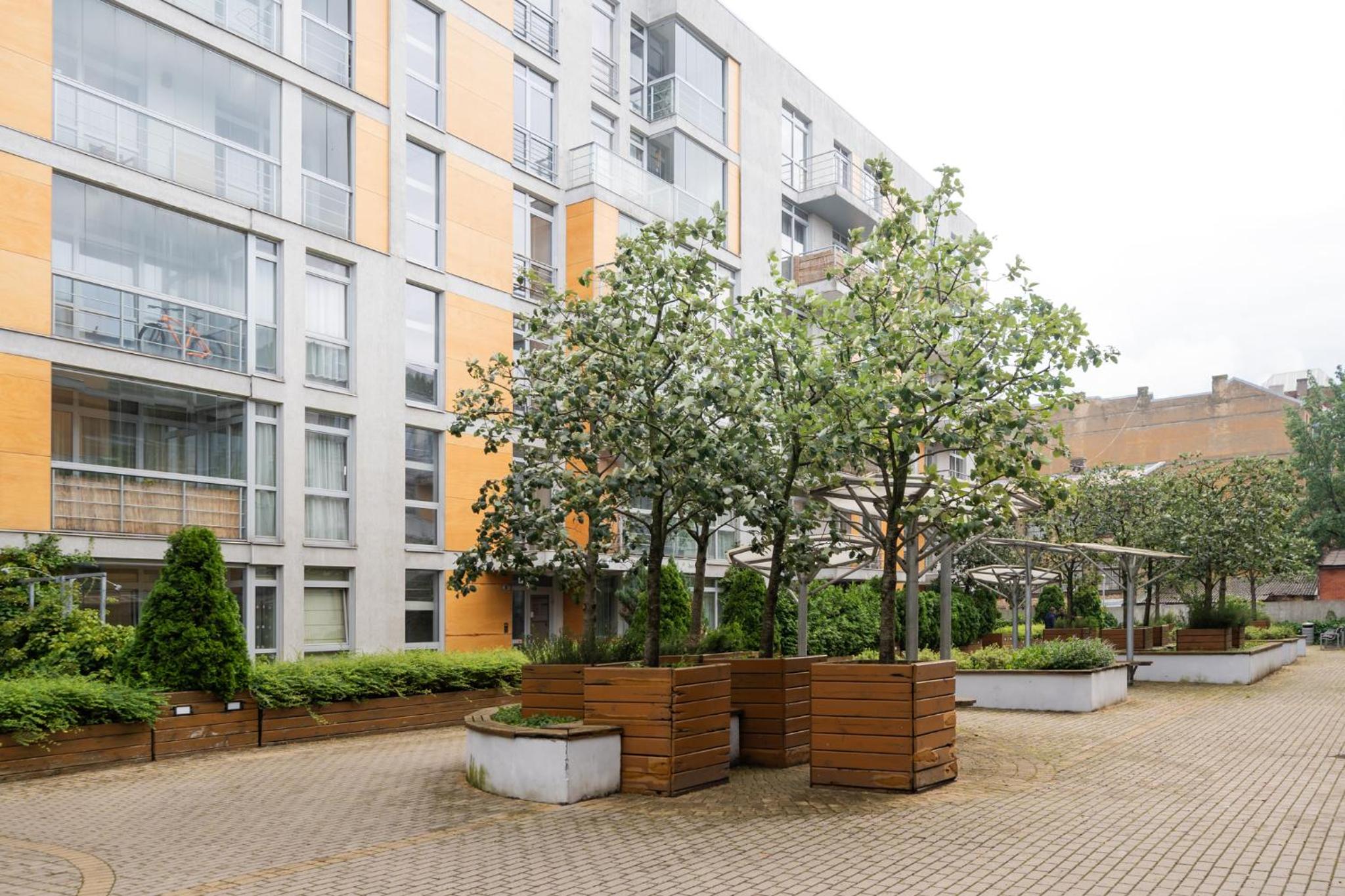 Spacious apartment in a park zone with the private terrace