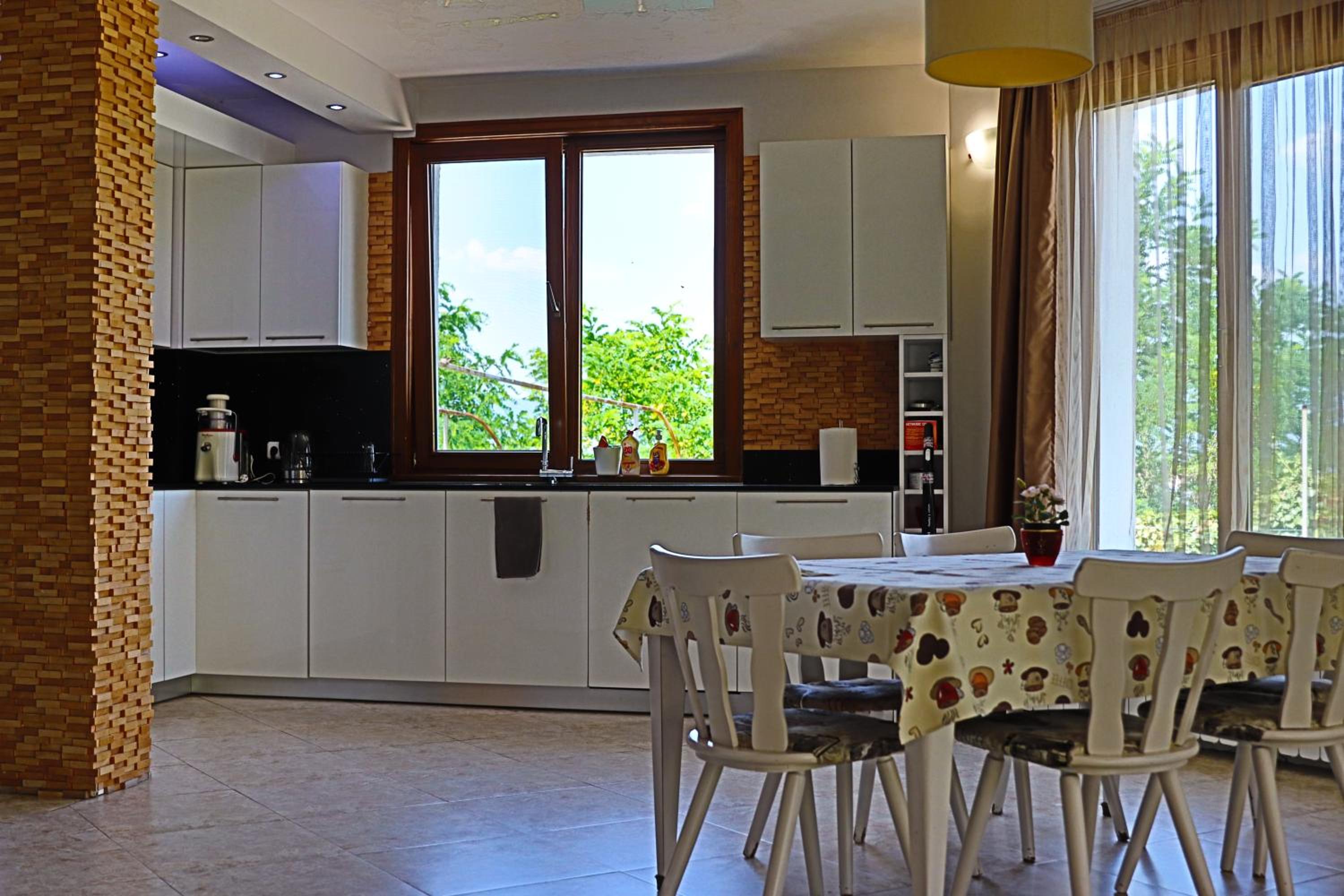 Holiday House Kubrat