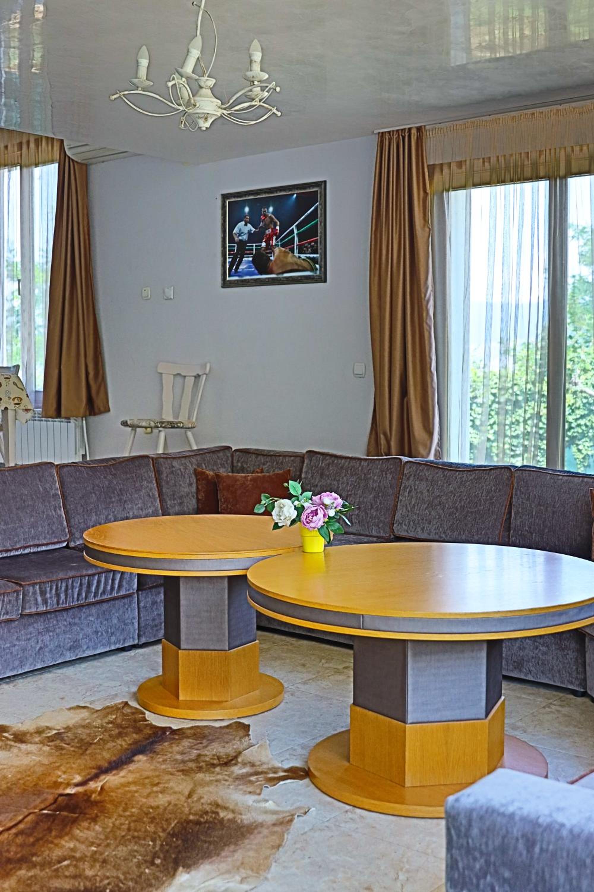 Holiday House Kubrat