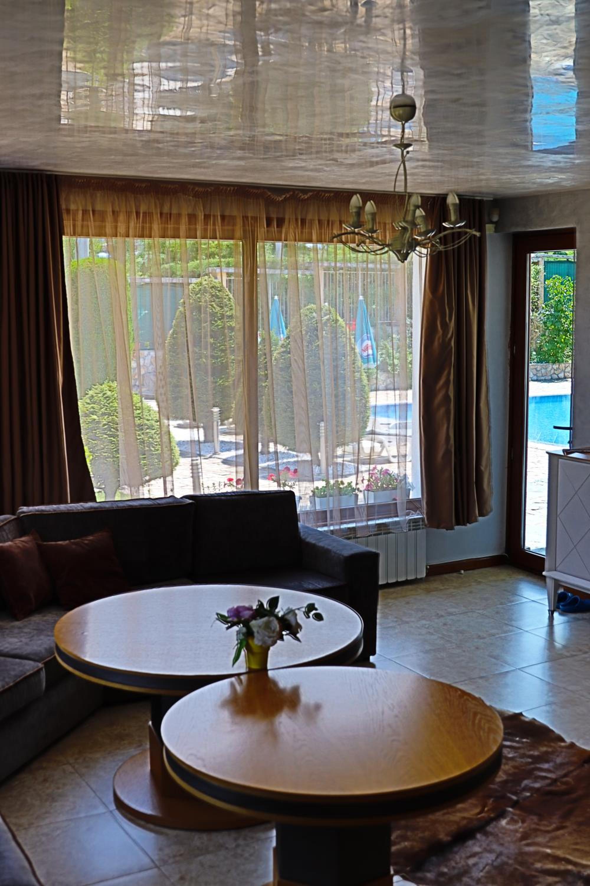 Holiday House Kubrat