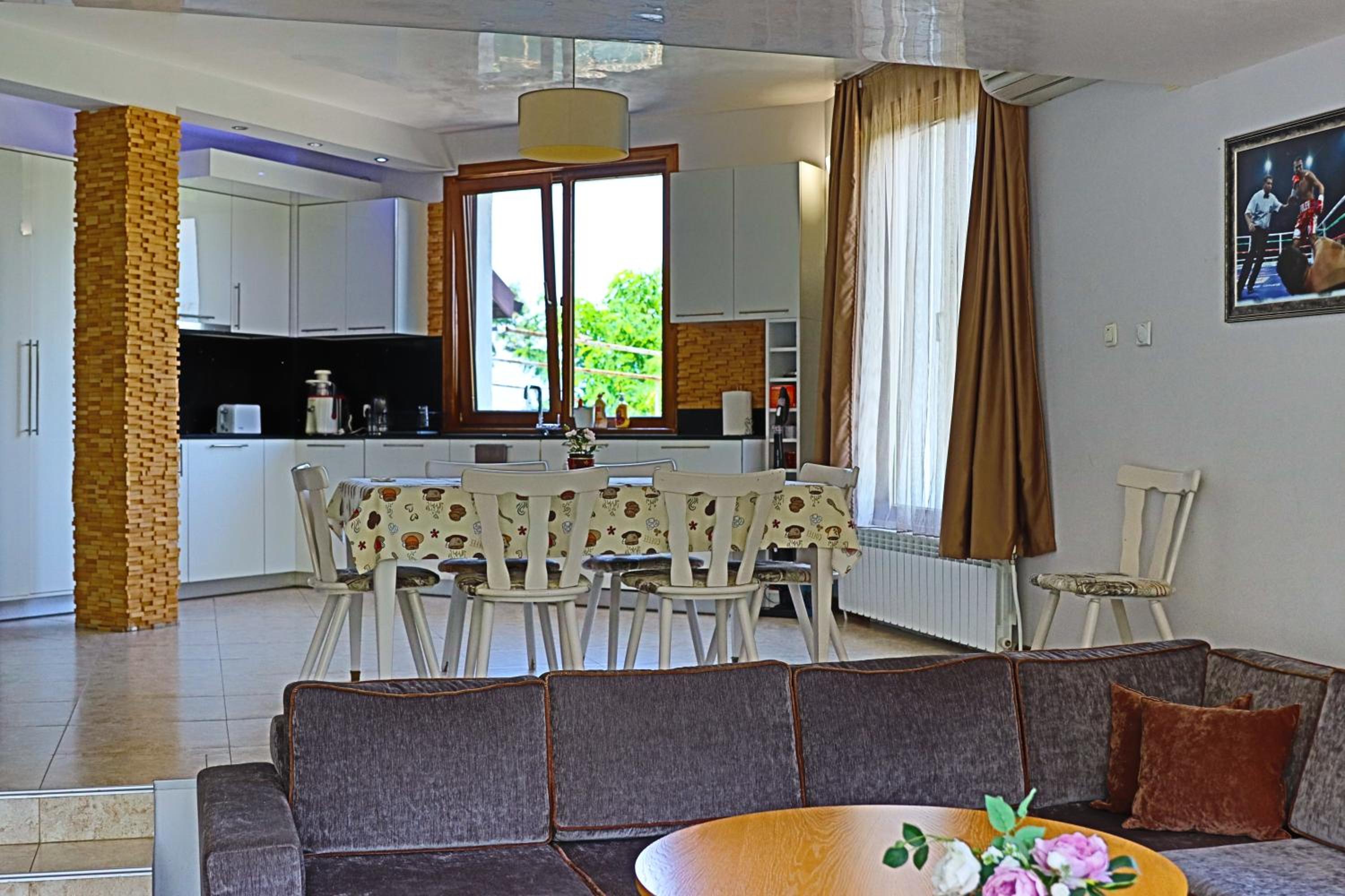 Holiday House Kubrat