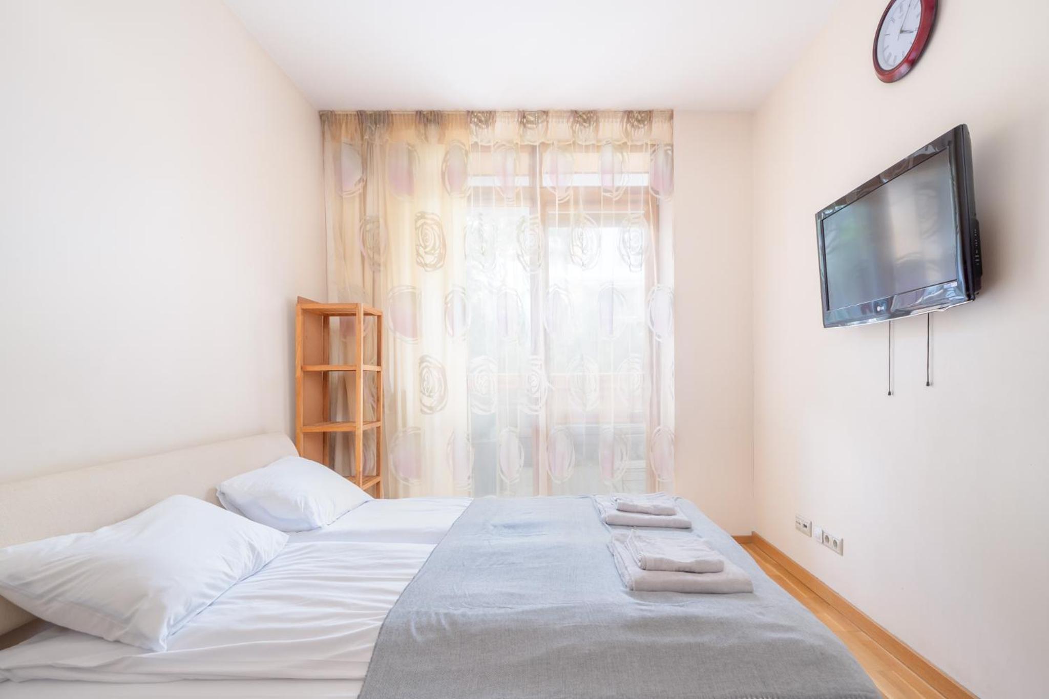 Spacious apartment in a park zone with the private terrace