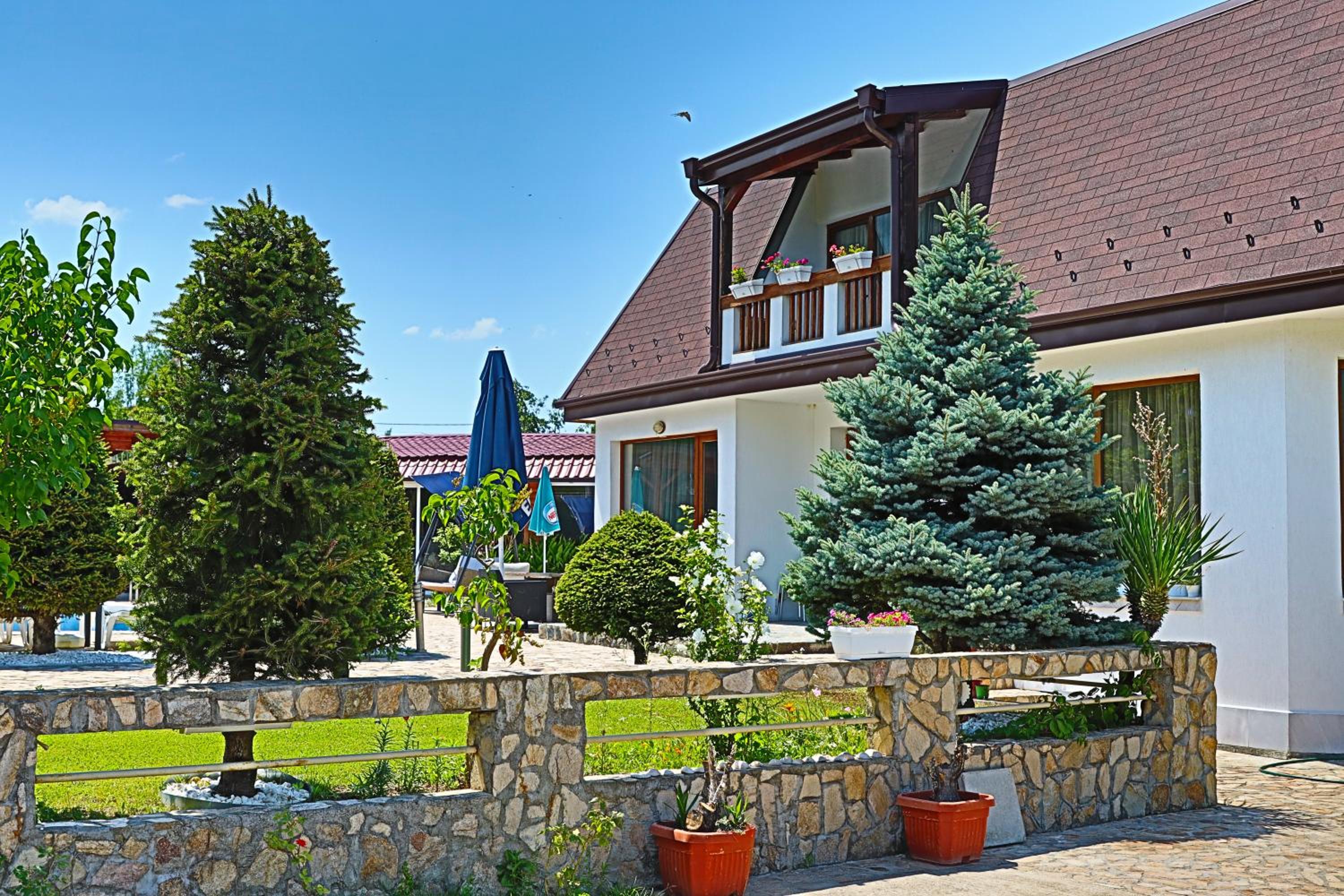 Holiday House Kubrat