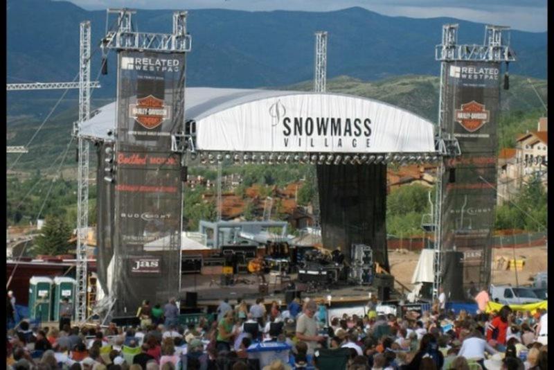 Snowmass Woodrun V 2 Bedroom Ski In, Ski Out Mountain Residence In The Heart Of Snowmass Village view 5