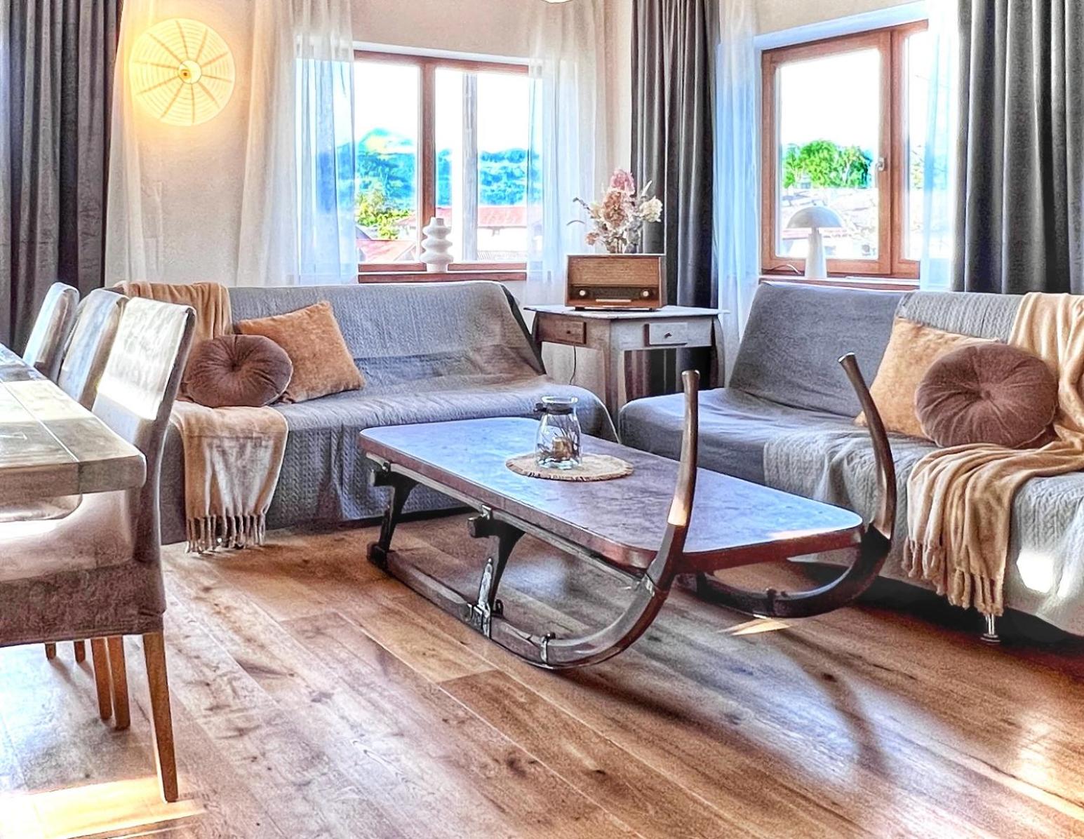 Ferienhaus Bachperle - Alpenidyll mit Kamin, Balkon oder Terrasse für Genießer