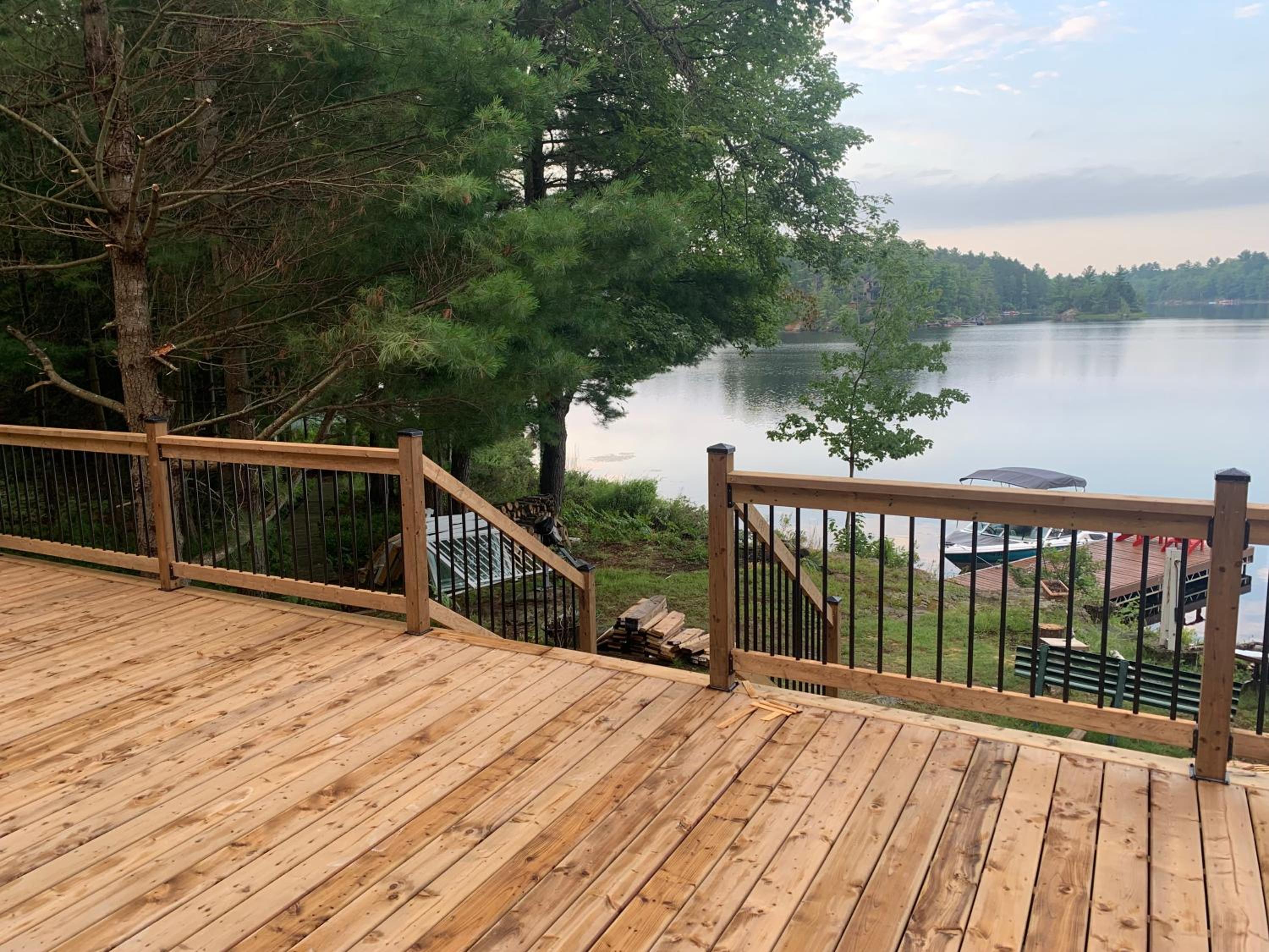 Davi's Lake House