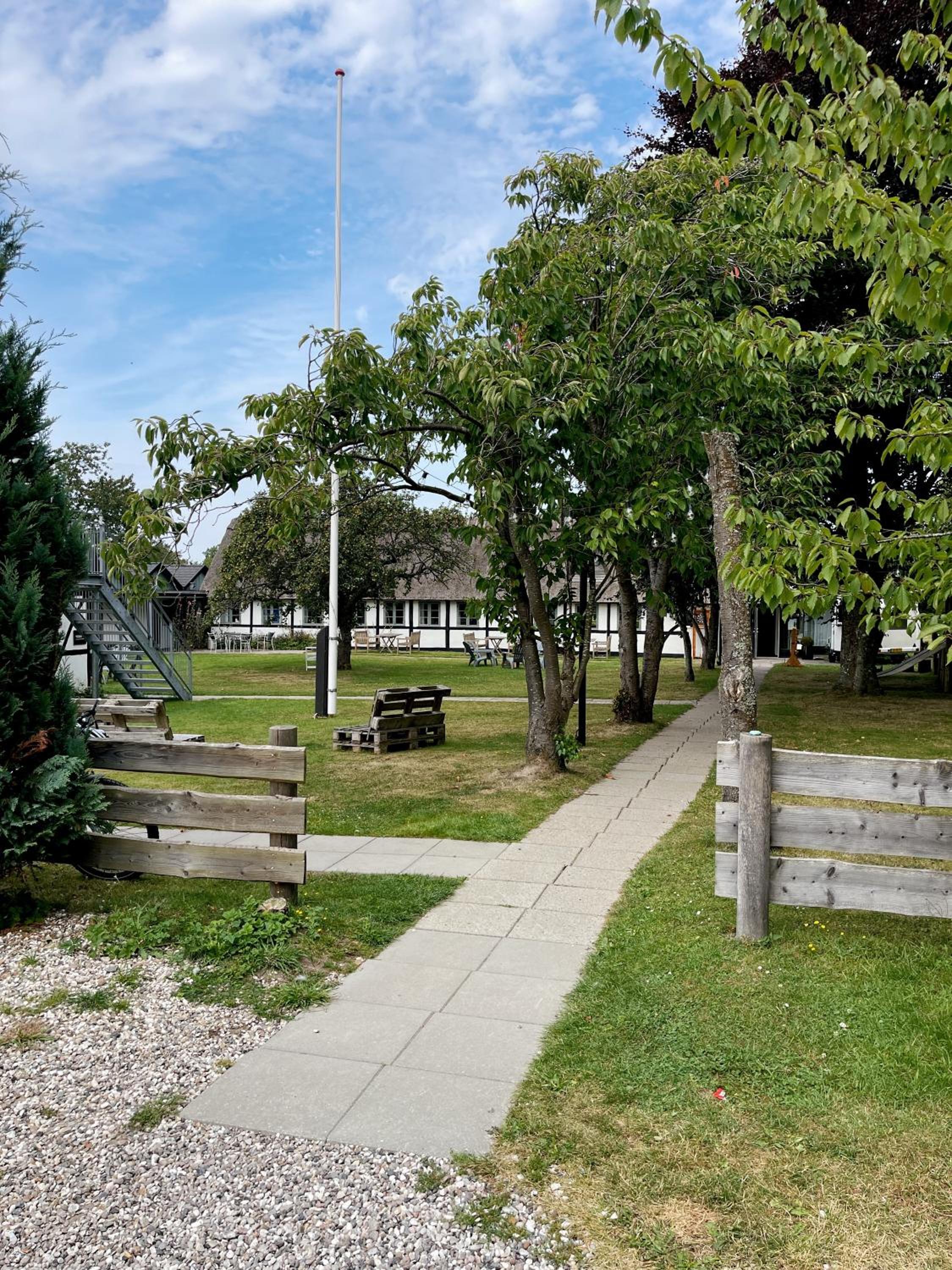 Photo 43