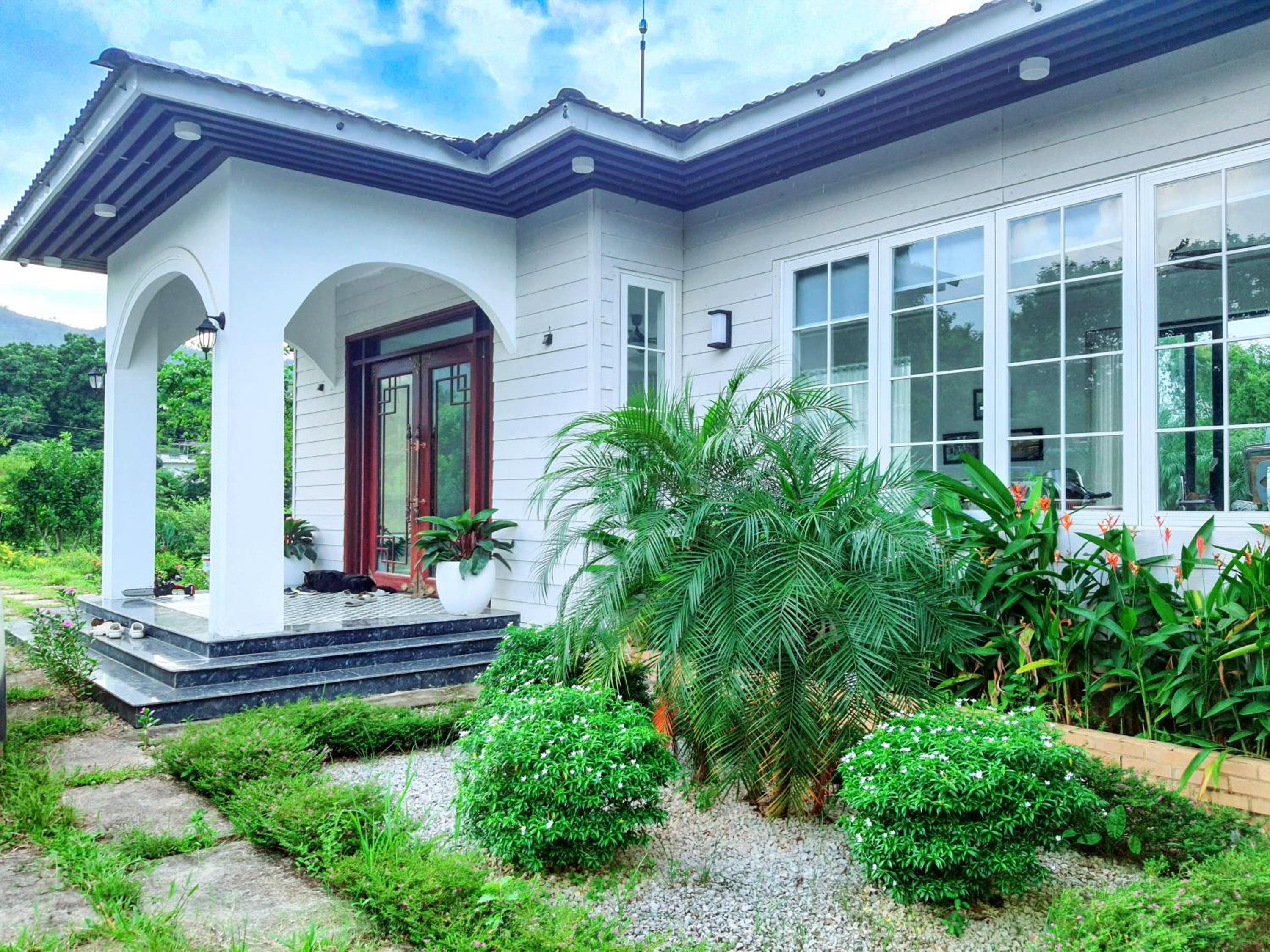 Ben's house lương sơn hoà bình view 2