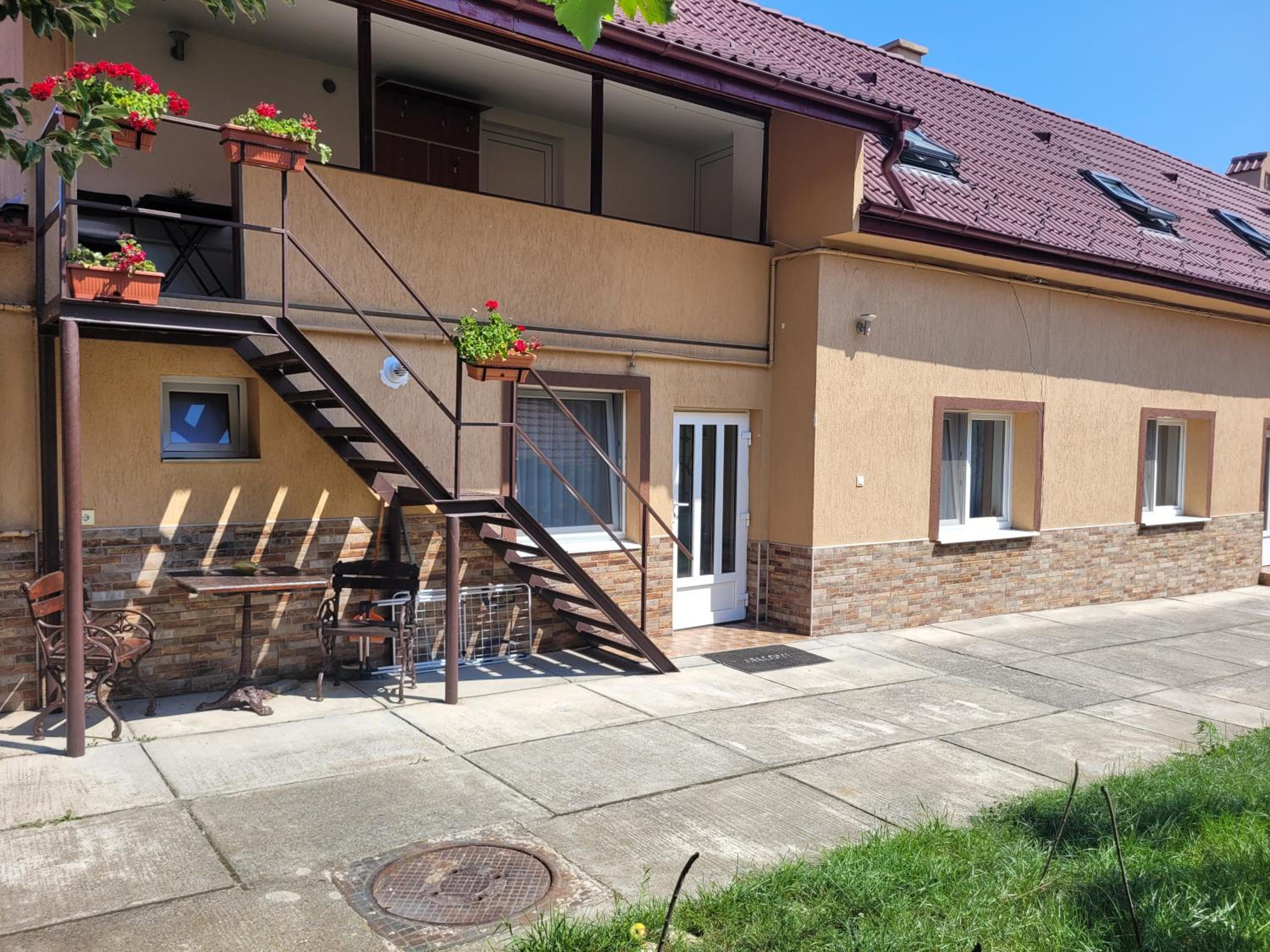 One bedroom apartment