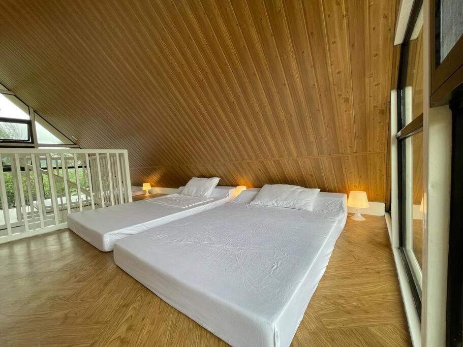 Casa Manta Mountain home, pool, bonfire, camping view 4
