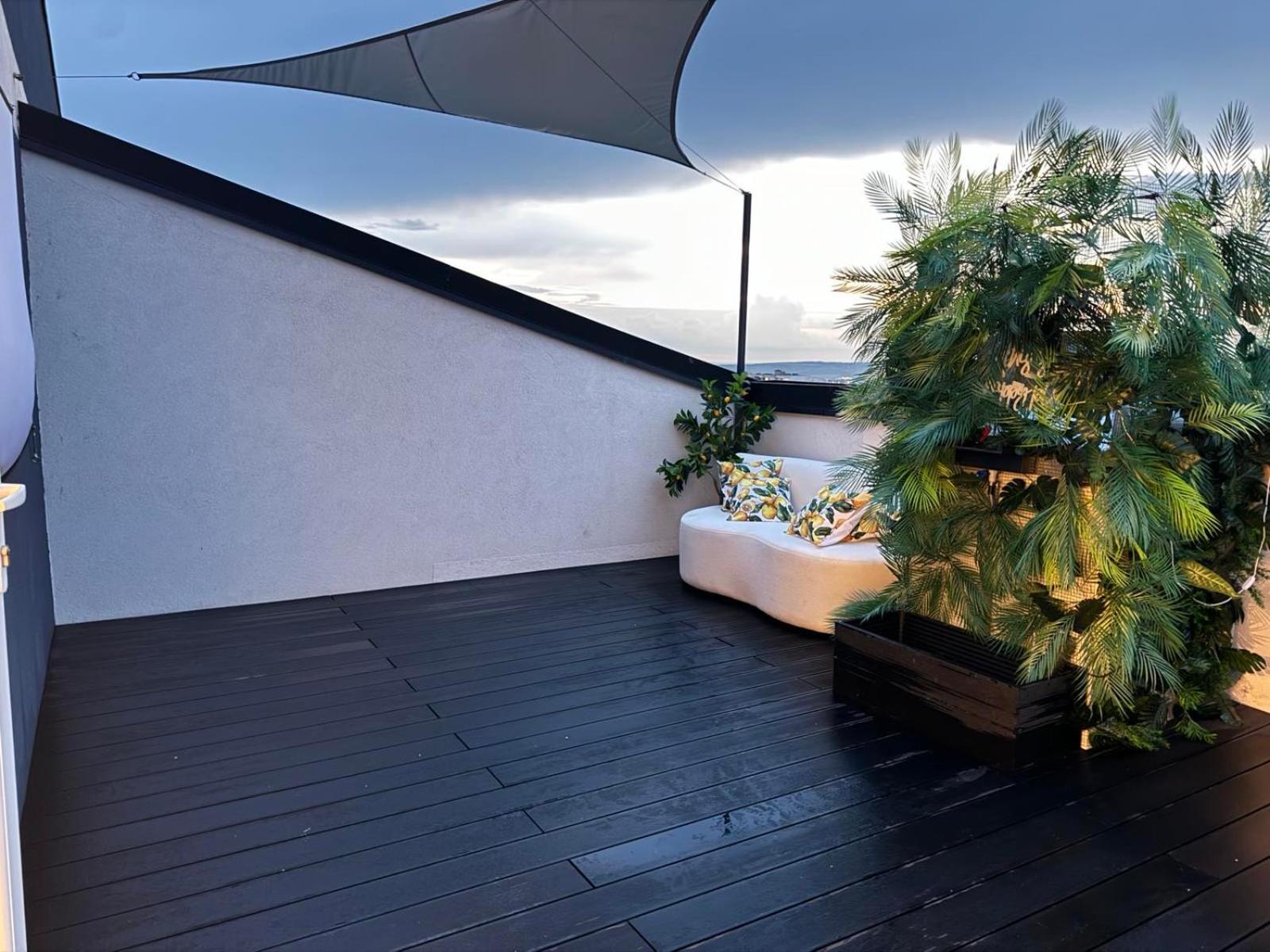 Pethouse club house