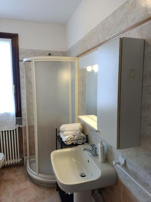Classic Home Santarcangelo en Santarcangelo di Romagna — bathroom