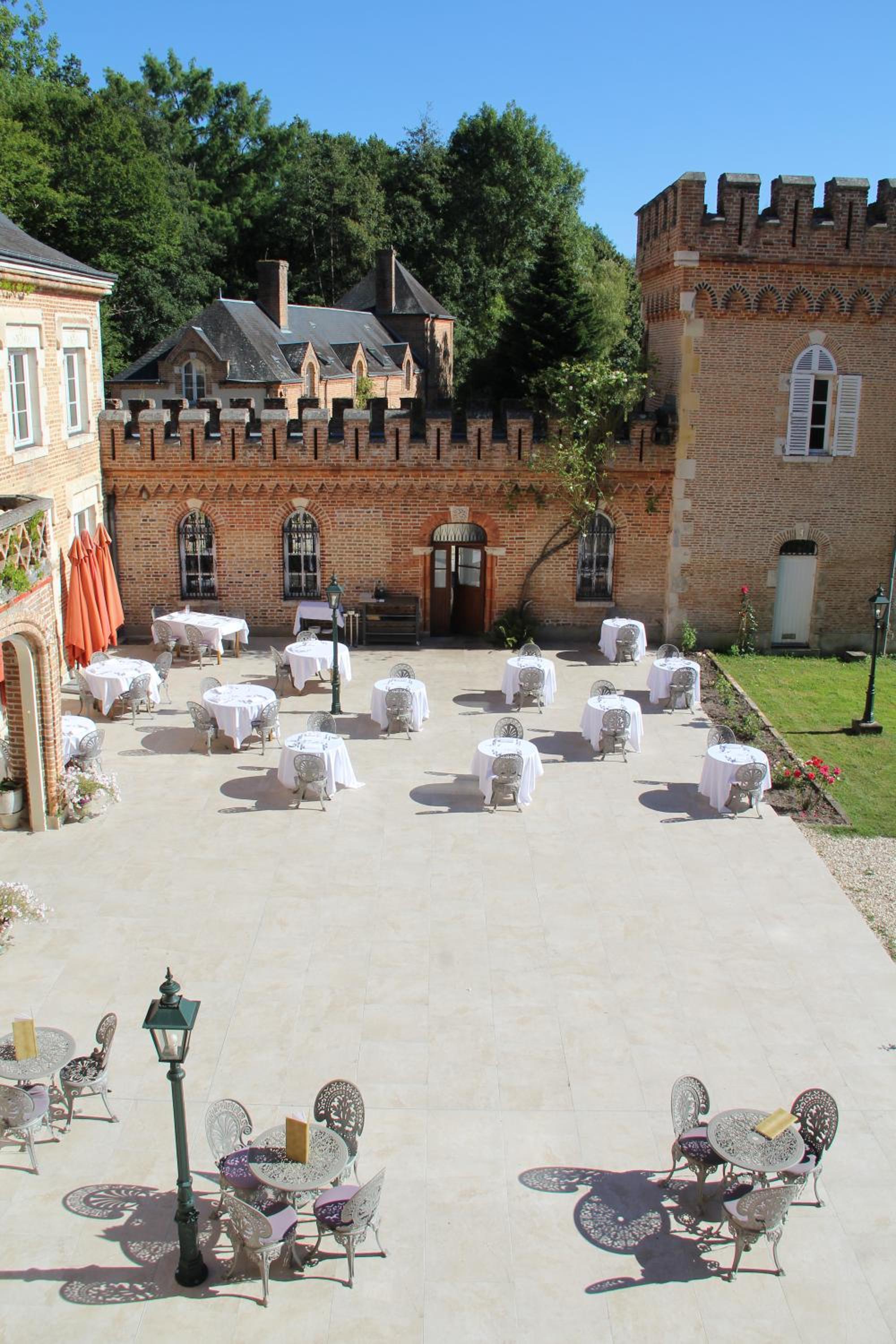 Hostellerie du CHâteau les muids — 14