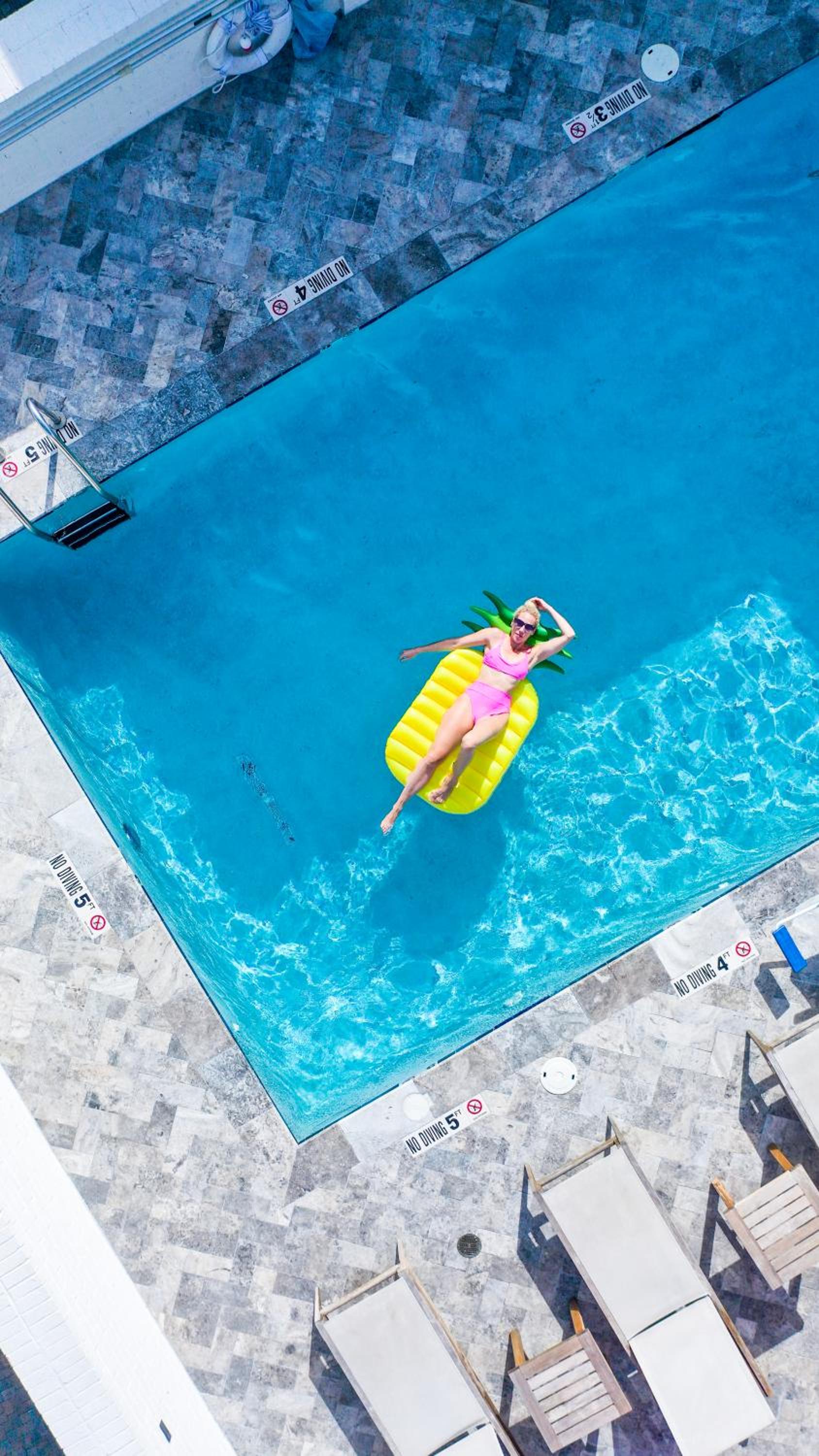 St Simons Island Vacations - Hotel Simone - Property Image 4