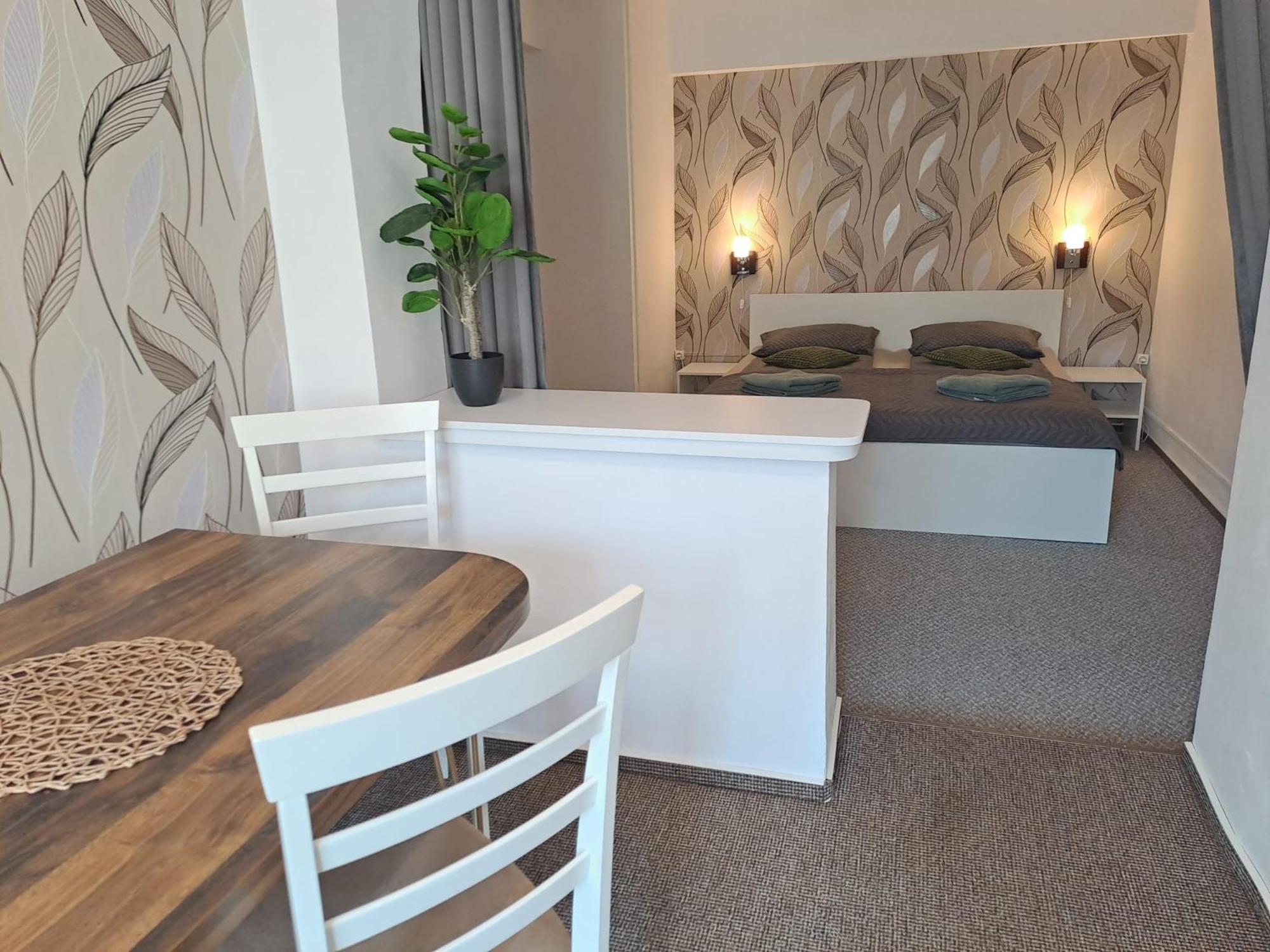 7 Levél Panzió, Ultra Central, Self Check-in, Self-Catering view 4