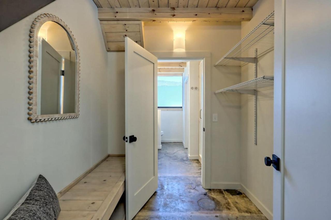 Downtown Clayton Charm Unit 6 view 5