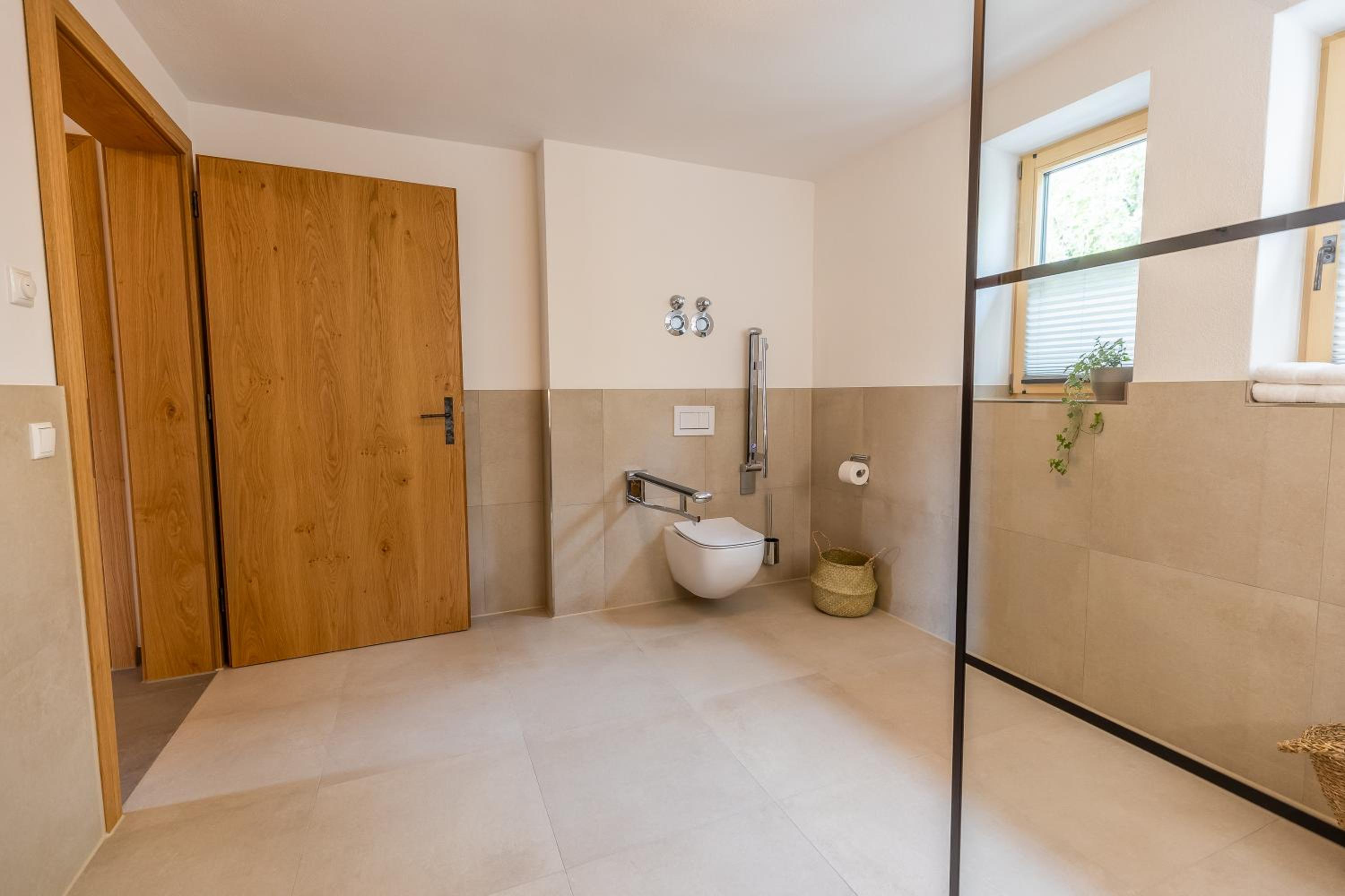 Graf Chiemo Suites - direkt am Chiemsee mit separatem Seezugang
